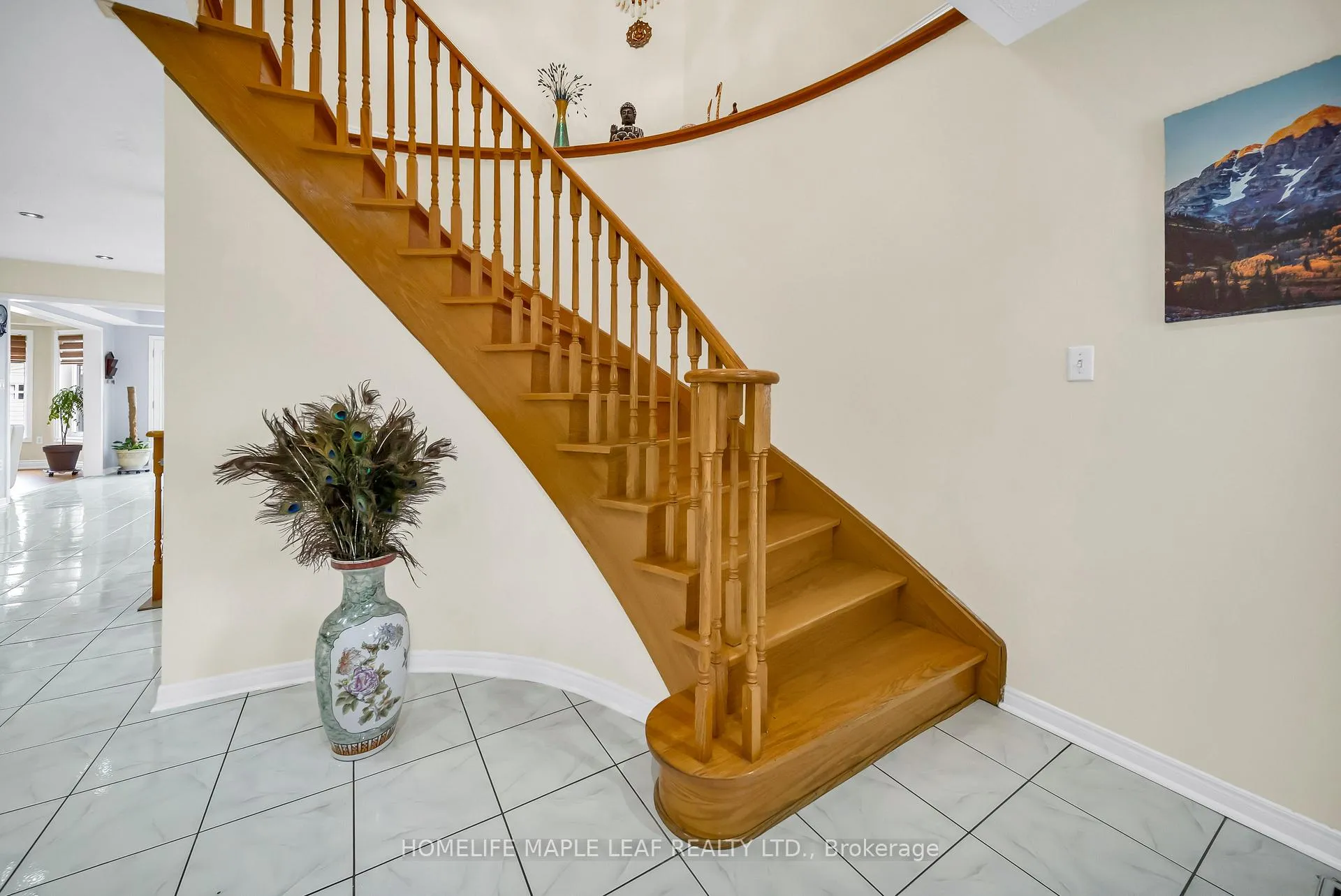 Photo 9 of 87 Softneedle Avenue, Brampton, Sandringham-Wellington — HOMEH