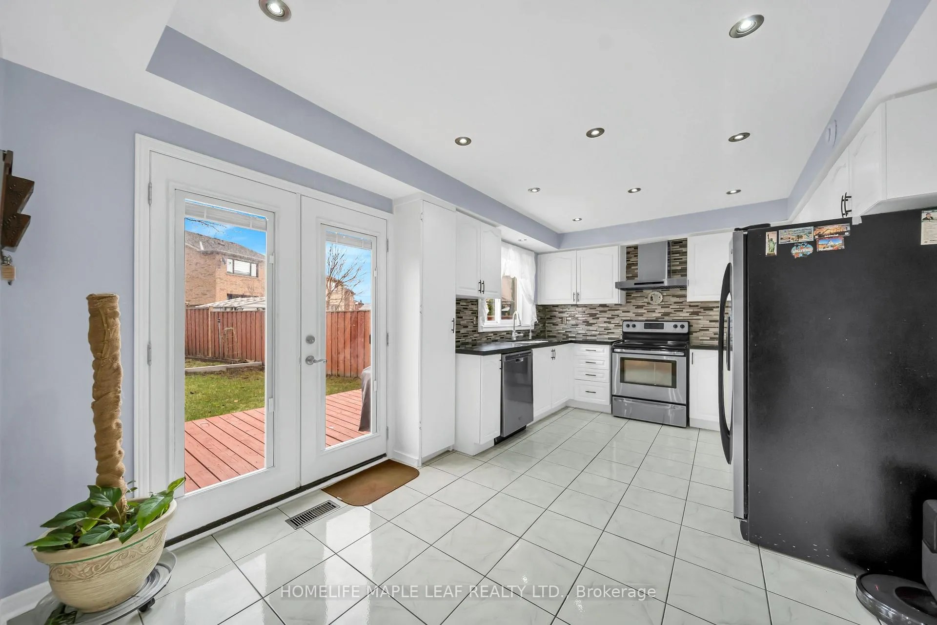 Photo 23 of 87 Softneedle Avenue, Brampton, Sandringham-Wellington — HOMEH
