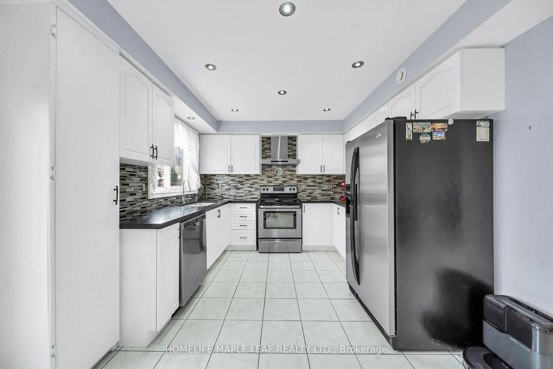 Photo 24 of 87 Softneedle Avenue, Brampton, Sandringham-Wellington — HOMEH