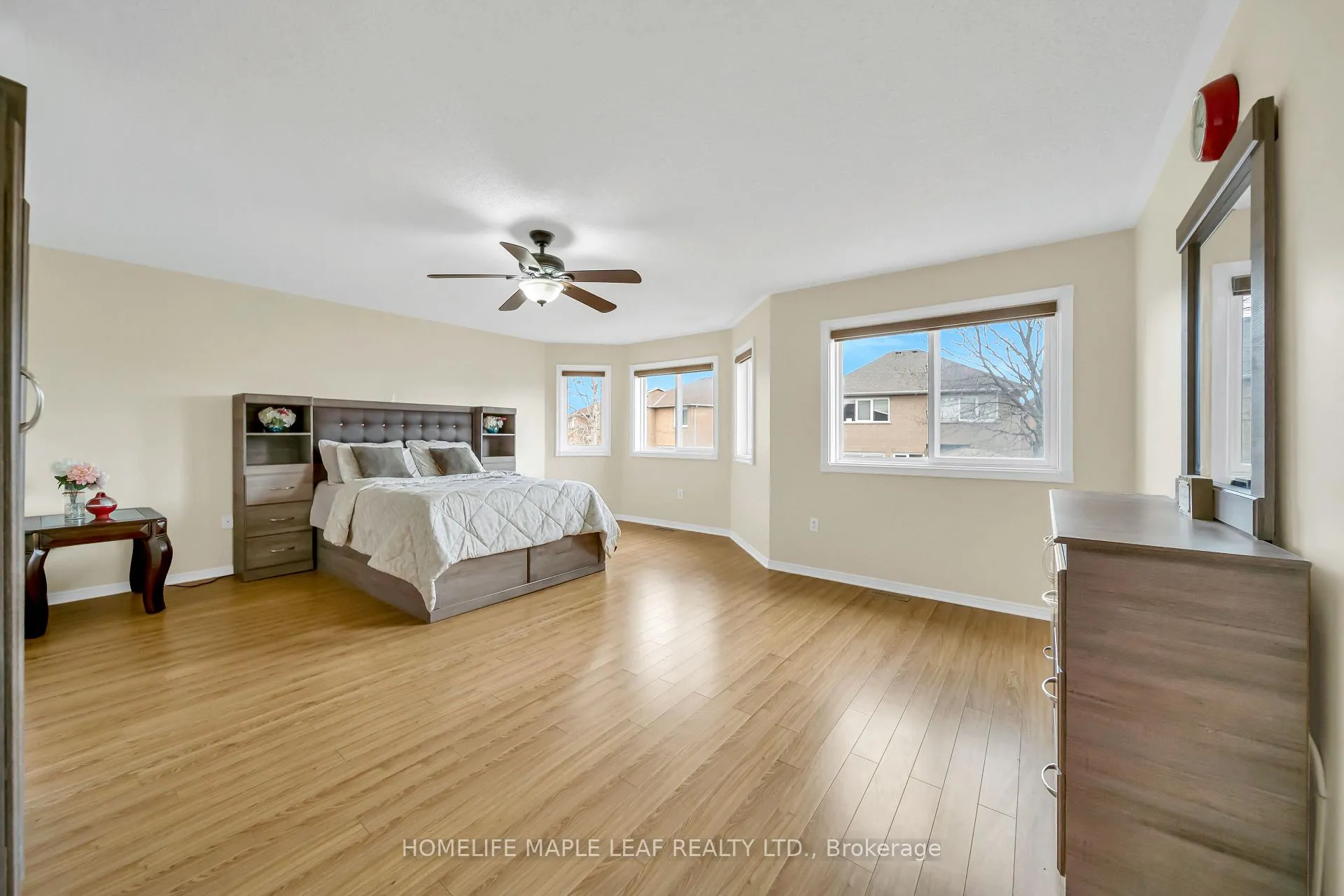 Photo 27 of 87 Softneedle Avenue, Brampton, Sandringham-Wellington — HOMEH