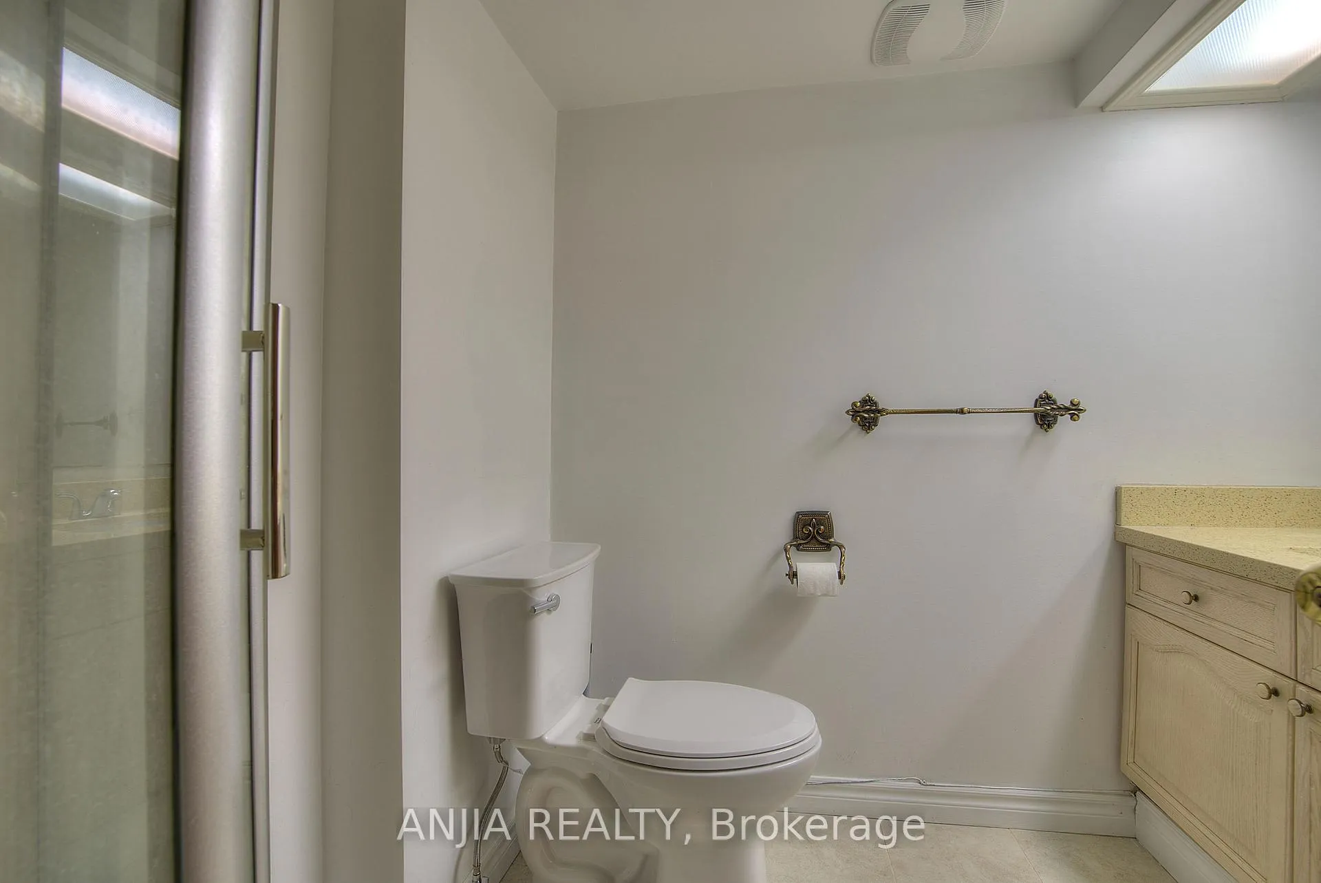 Photo 16 of Unit Cres, 128 Loganberry Crescent, North York, Hillcrest Village — HOMEH