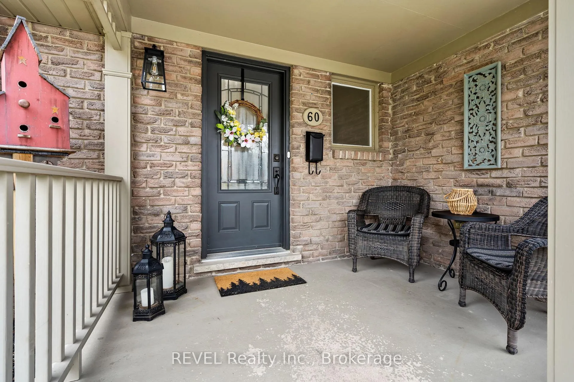 Photo 4 of 60 October Drive, St. Catharines, Lakeshore — HOMEH