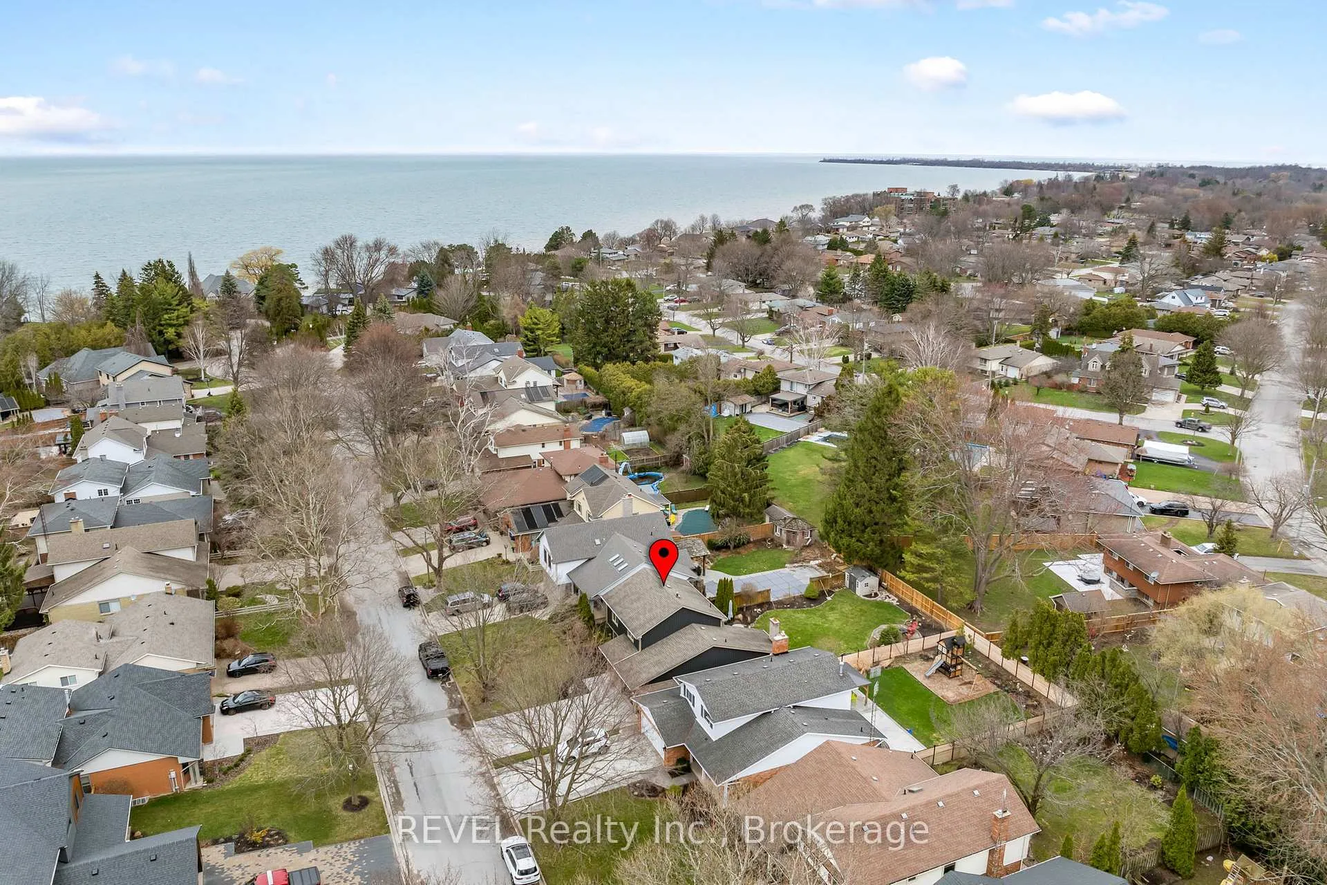 Photo 38 of 60 October Drive, St. Catharines, Lakeshore — HOMEH