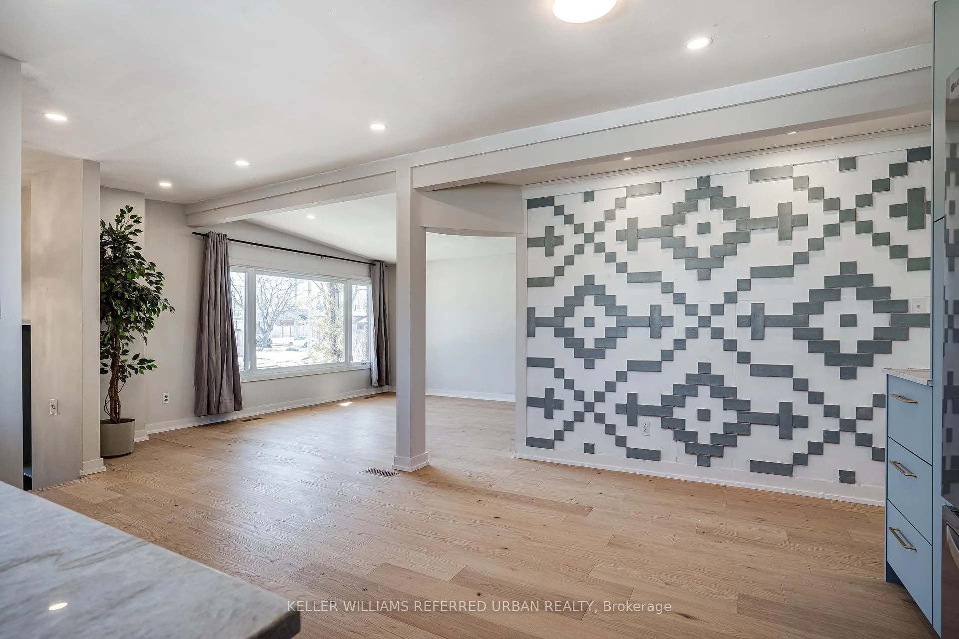 Photo 11 of 60 Fielding Crescent, Hamilton, Lawfield — HOMEH