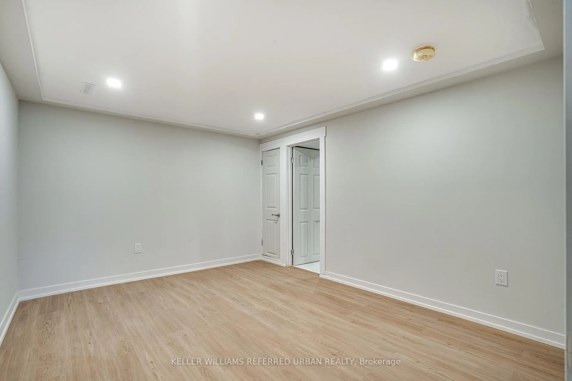 Photo 32 of 60 Fielding Crescent, Hamilton, Lawfield — HOMEH