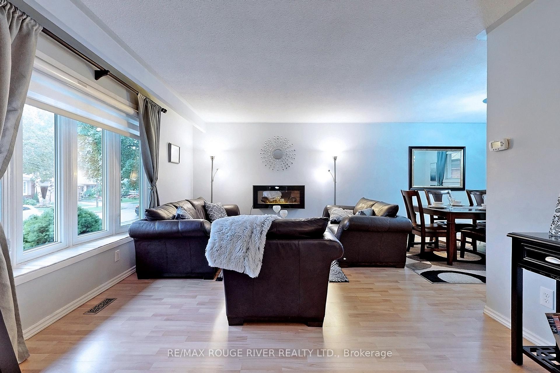 Photo 6 of 78 Clappison Boulevard, Scarborough, Centennial Scarborough — HOMEH