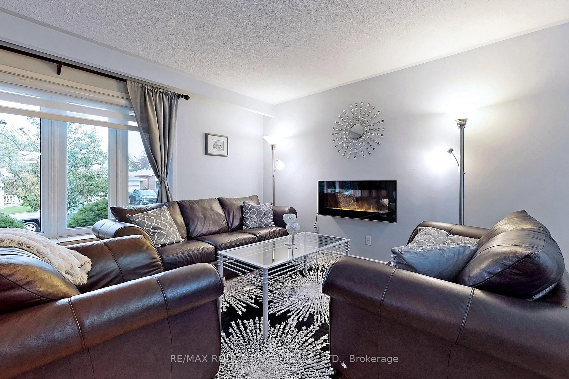 Photo 8 of 78 Clappison Boulevard, Scarborough, Centennial Scarborough — HOMEH