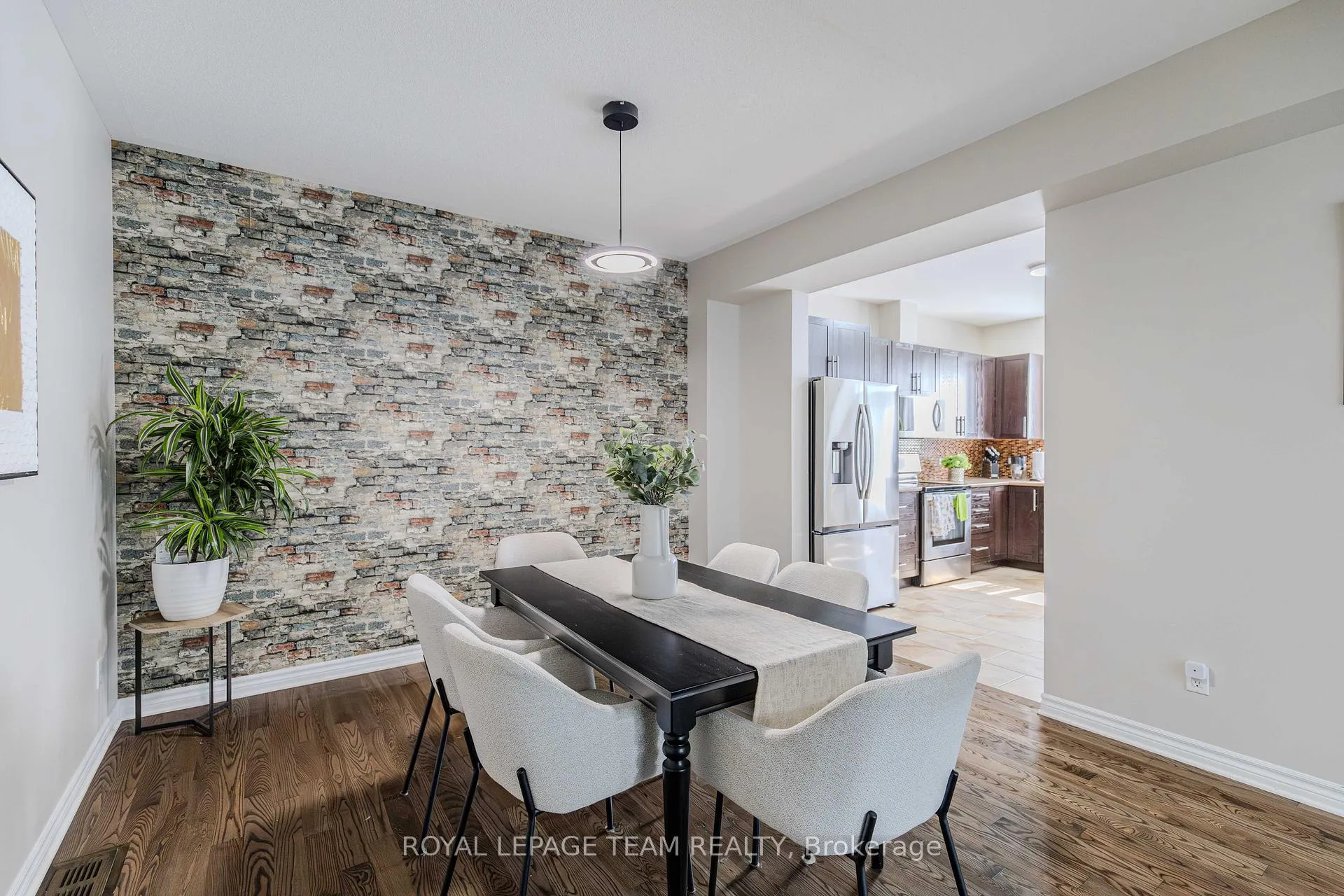 Photo 3 of 55 Emerald Pond Private, Ottawa, Blossom Park/Kemp Park/Findlay Creek — HOMEH