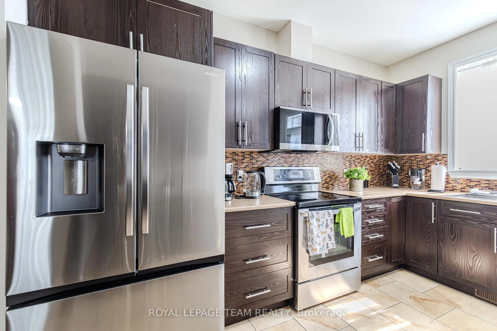 Photo 16 of 55 Emerald Pond Private, Ottawa, Blossom Park/Kemp Park/Findlay Creek — HOMEH