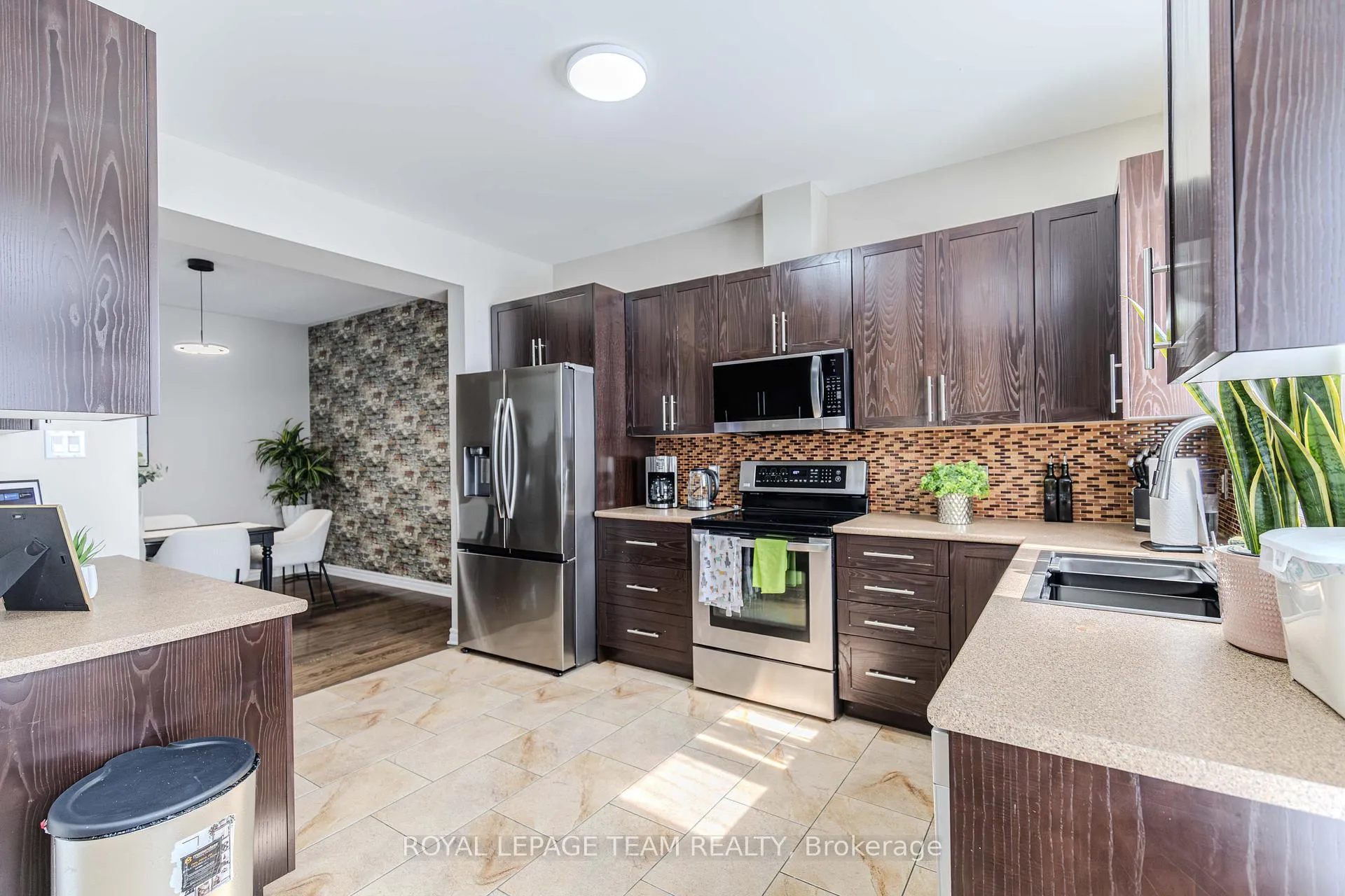 Photo 19 of 55 Emerald Pond Private, Ottawa, Blossom Park/Kemp Park/Findlay Creek — HOMEH