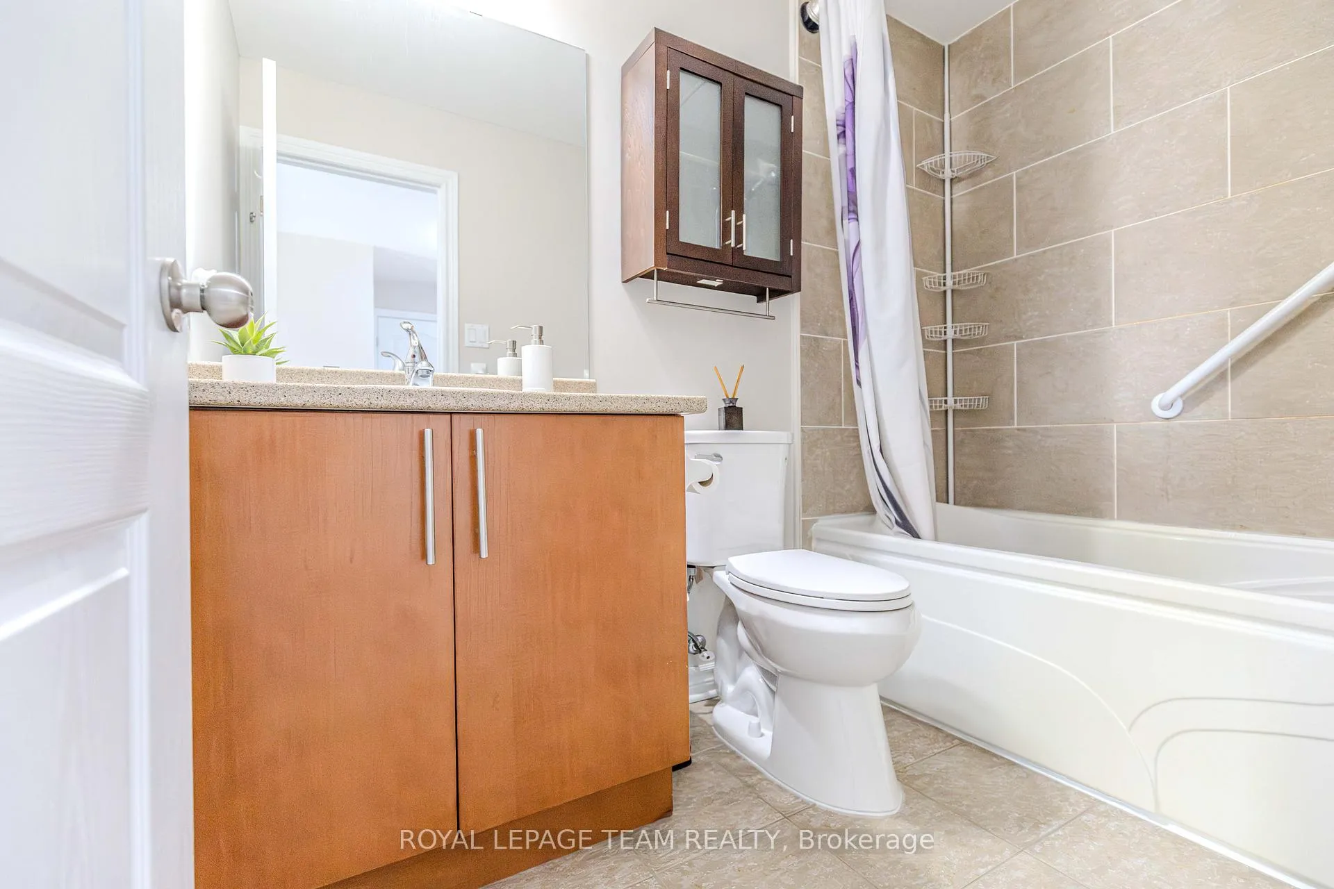 Photo 21 of 55 Emerald Pond Private, Ottawa, Blossom Park/Kemp Park/Findlay Creek — HOMEH
