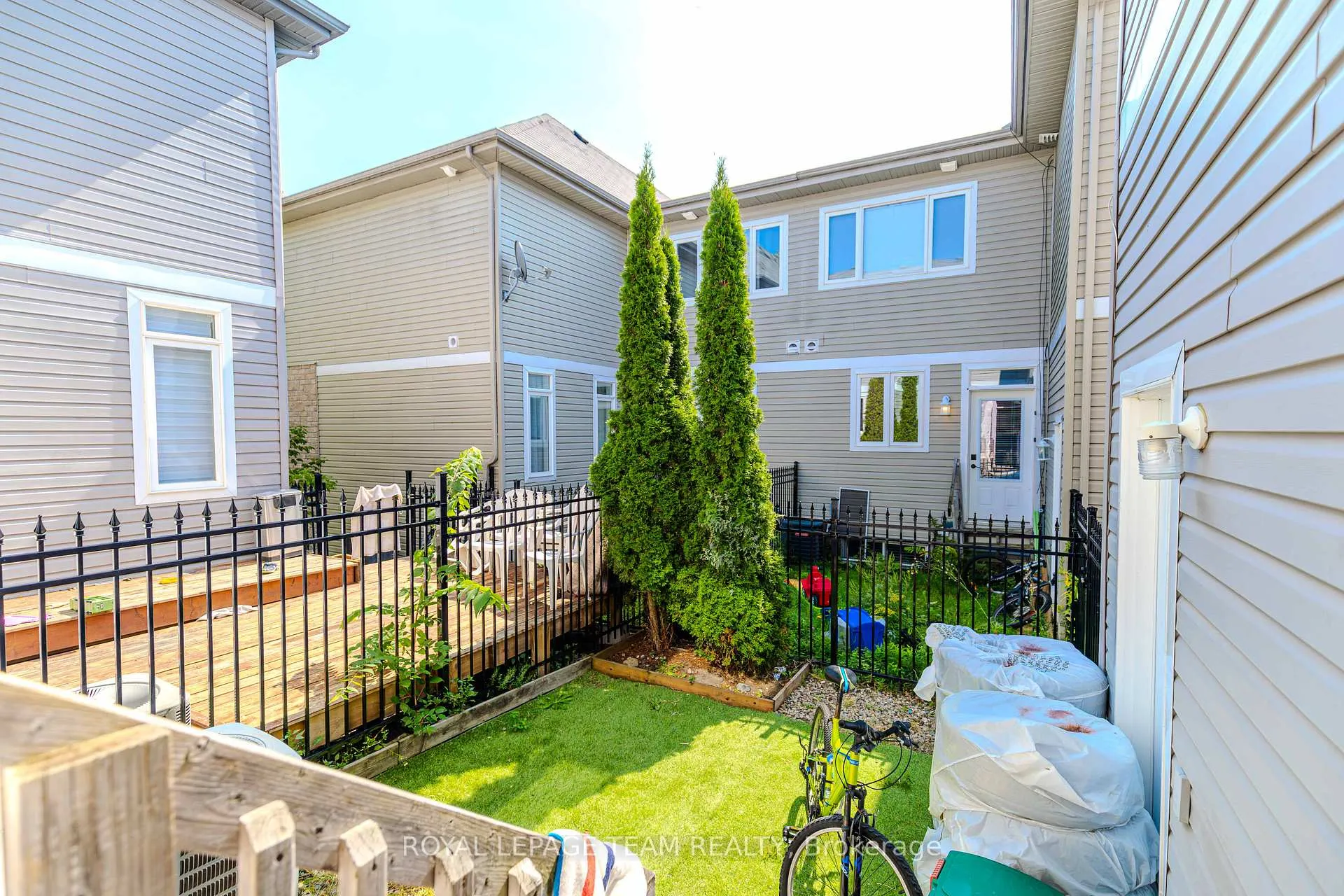 Photo 40 of 55 Emerald Pond Private, Ottawa, Blossom Park/Kemp Park/Findlay Creek — HOMEH