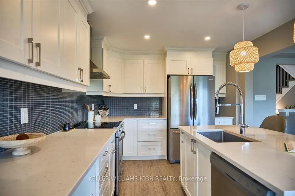 Photo 10 of 1118 Apolune Street, Ottawa, Barrhaven - Half Moon Bay — HOMEH