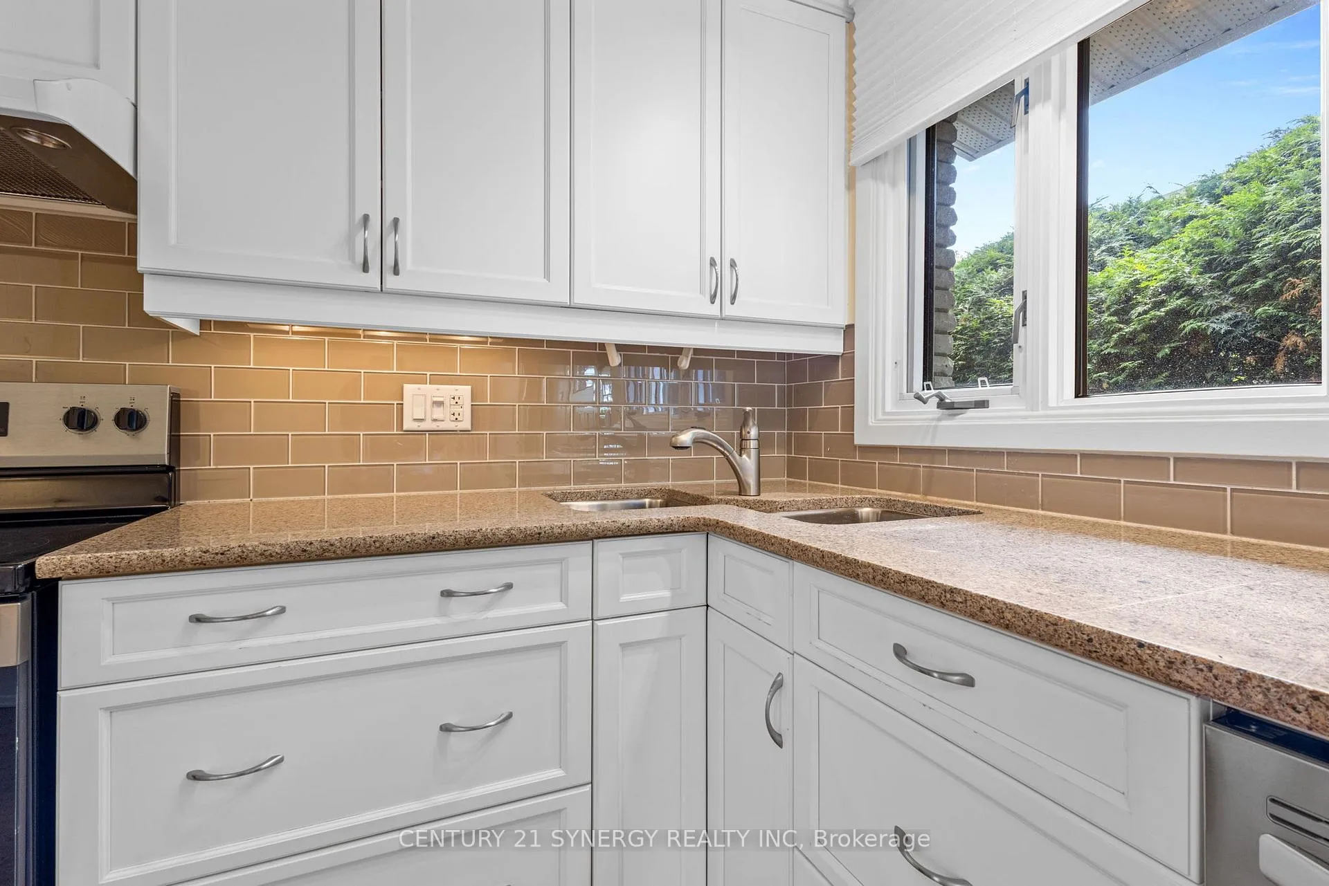 Photo 43 of 2018 Deerhurst Court, Ottawa, Beacon Hill North — HOMEH