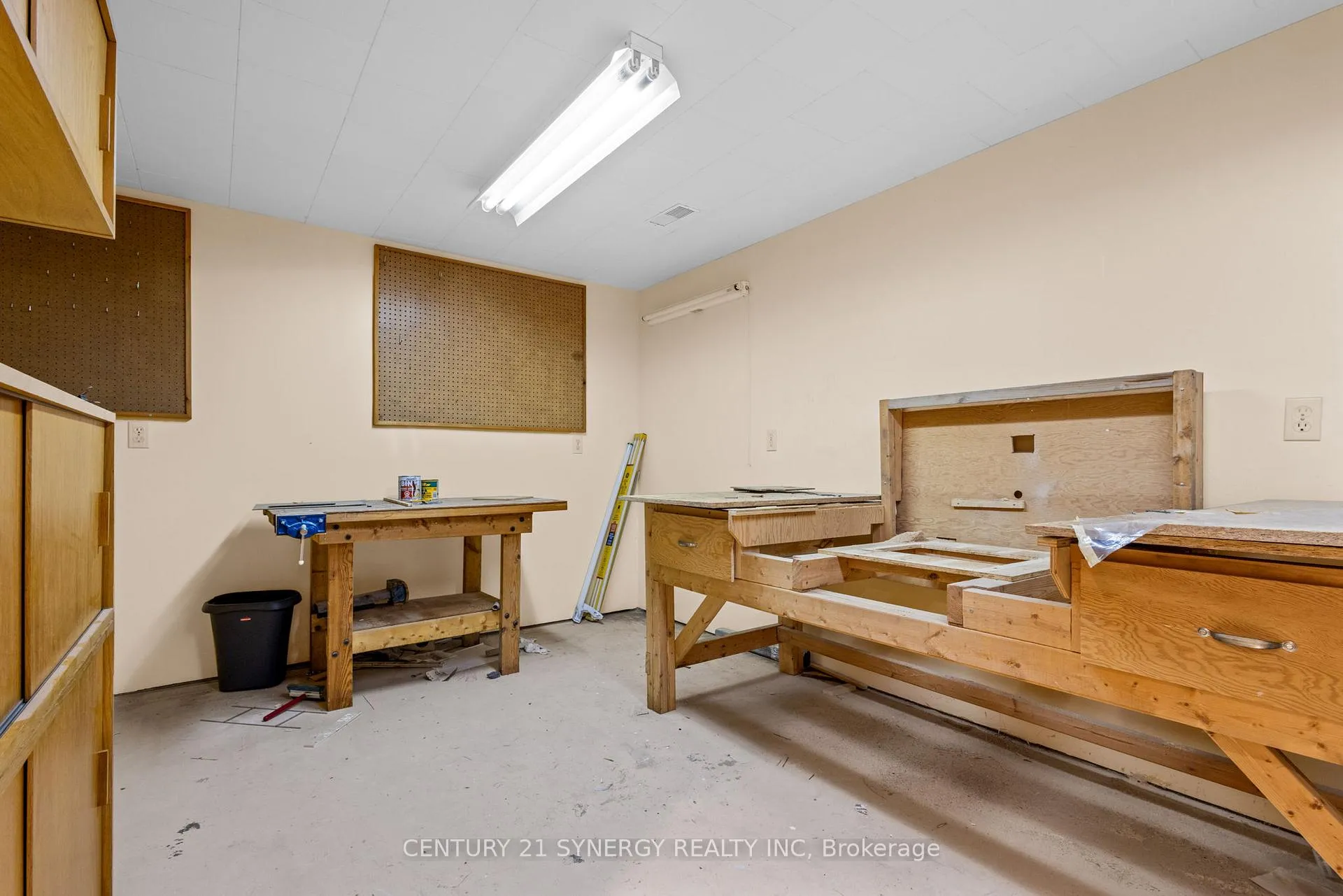 Photo 101 of 2018 Deerhurst Court, Ottawa, Beacon Hill North — HOMEH