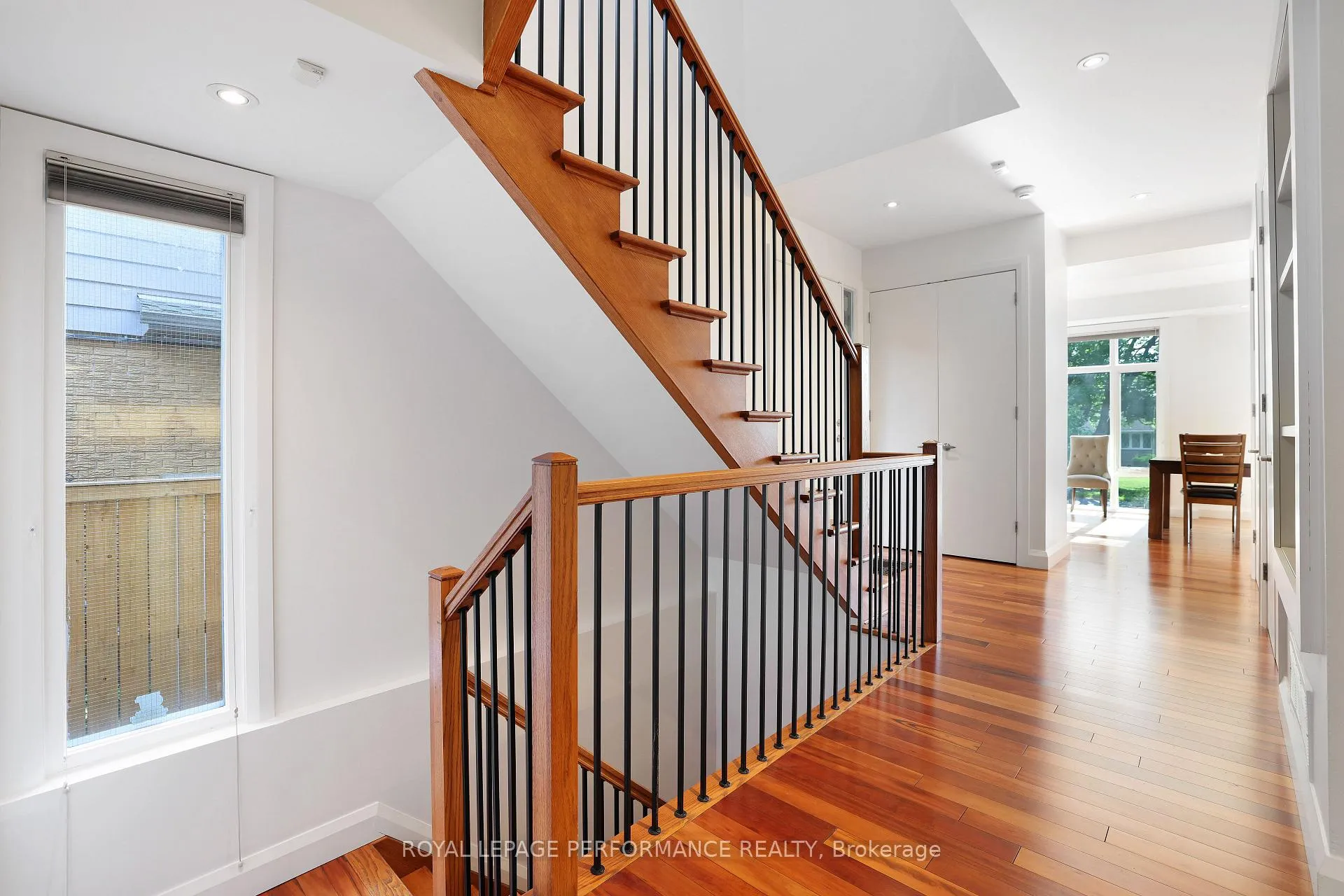 Photo 10 of 2029 Cabot Street, Ottawa, Faircrest Heights — HOMEH