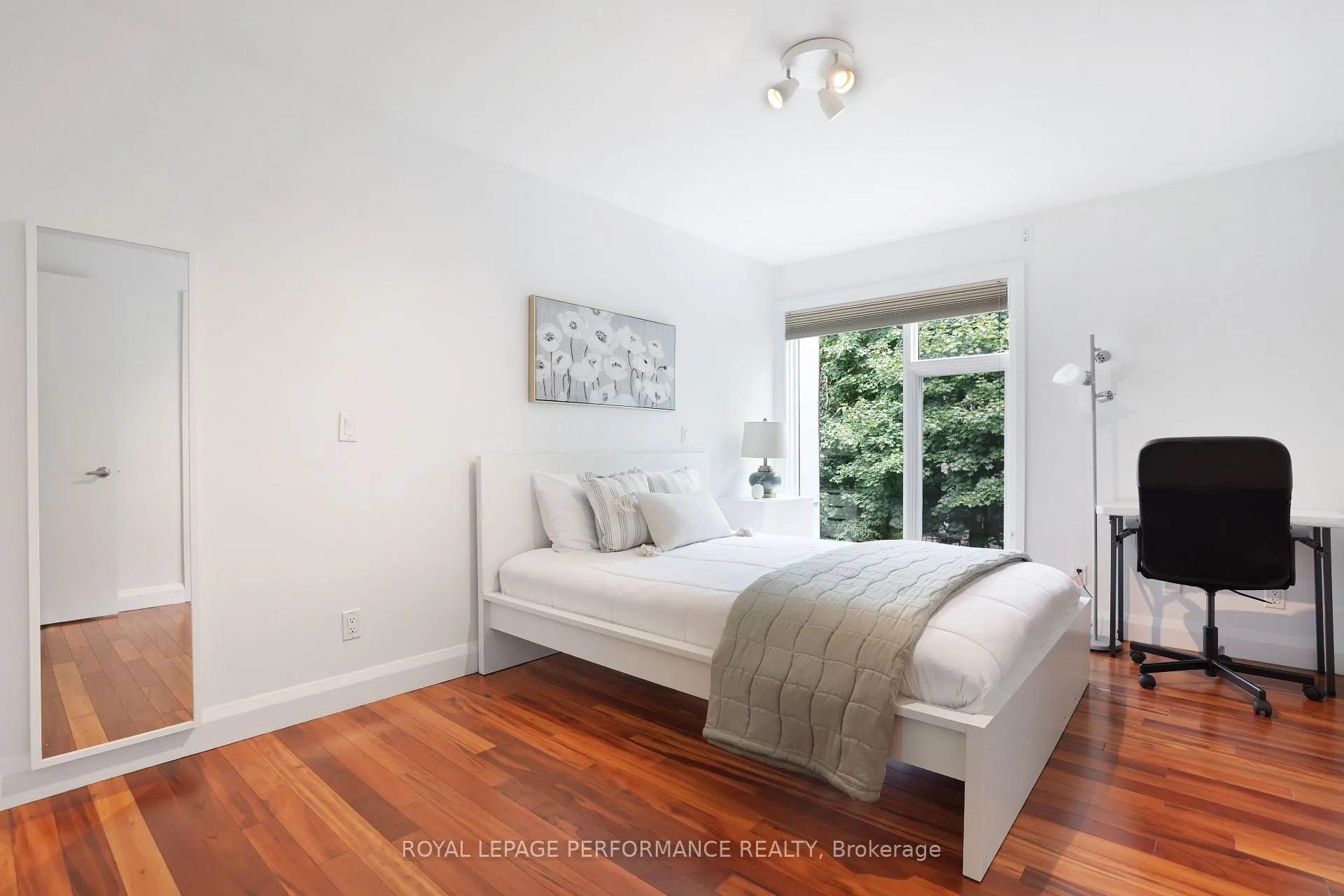 Photo 61 of 2029 Cabot Street, Ottawa, Faircrest Heights — HOMEH