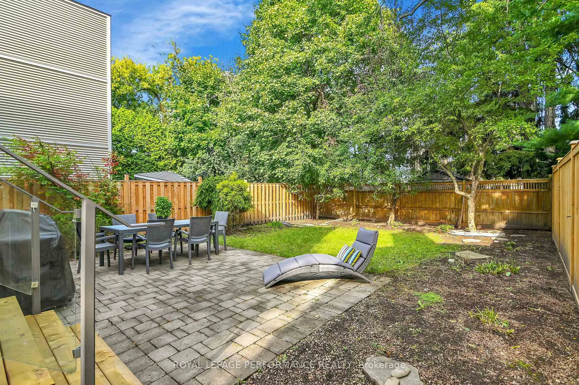 Photo 80 of 2029 Cabot Street, Ottawa, Faircrest Heights — HOMEH