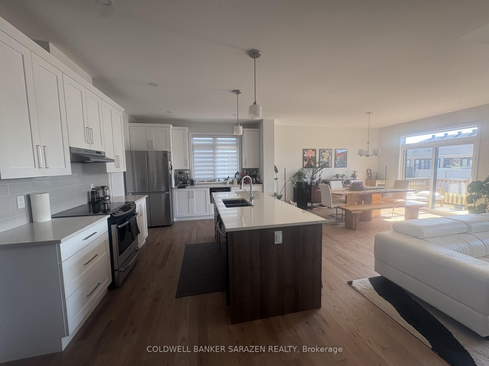 Photo 2 of 136 Thomas Street S, Arnprior — HOMEH