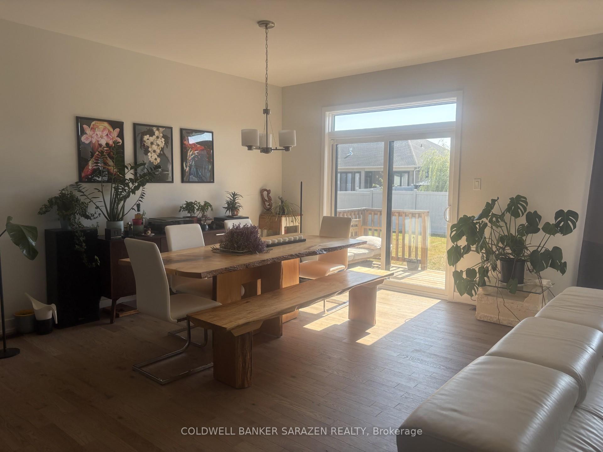 Photo 3 of 136 Thomas Street S, Arnprior — HOMEH