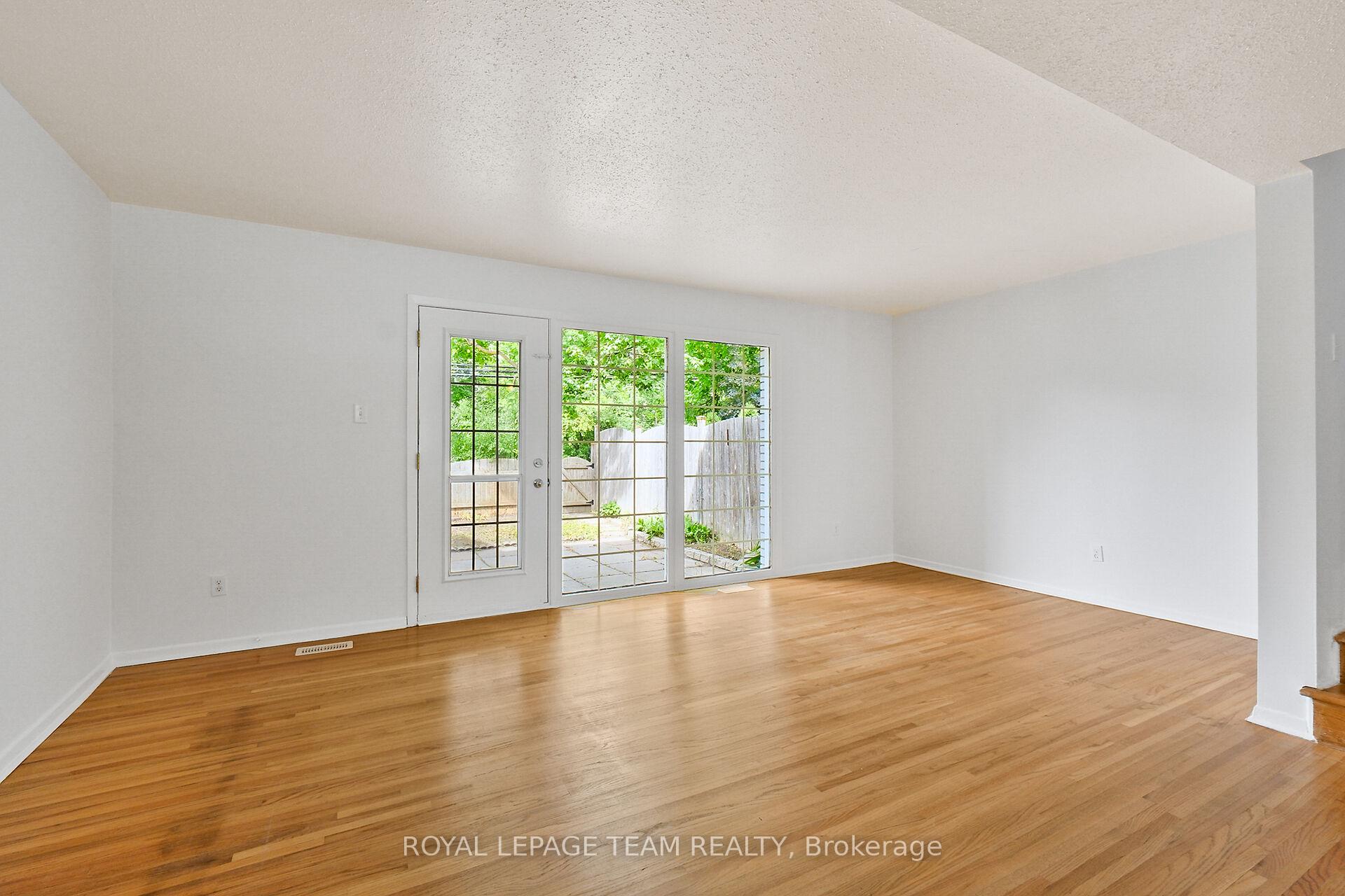Photo 8 of 803 Provost Drive, Ottawa, Riverside Park South — HOMEH