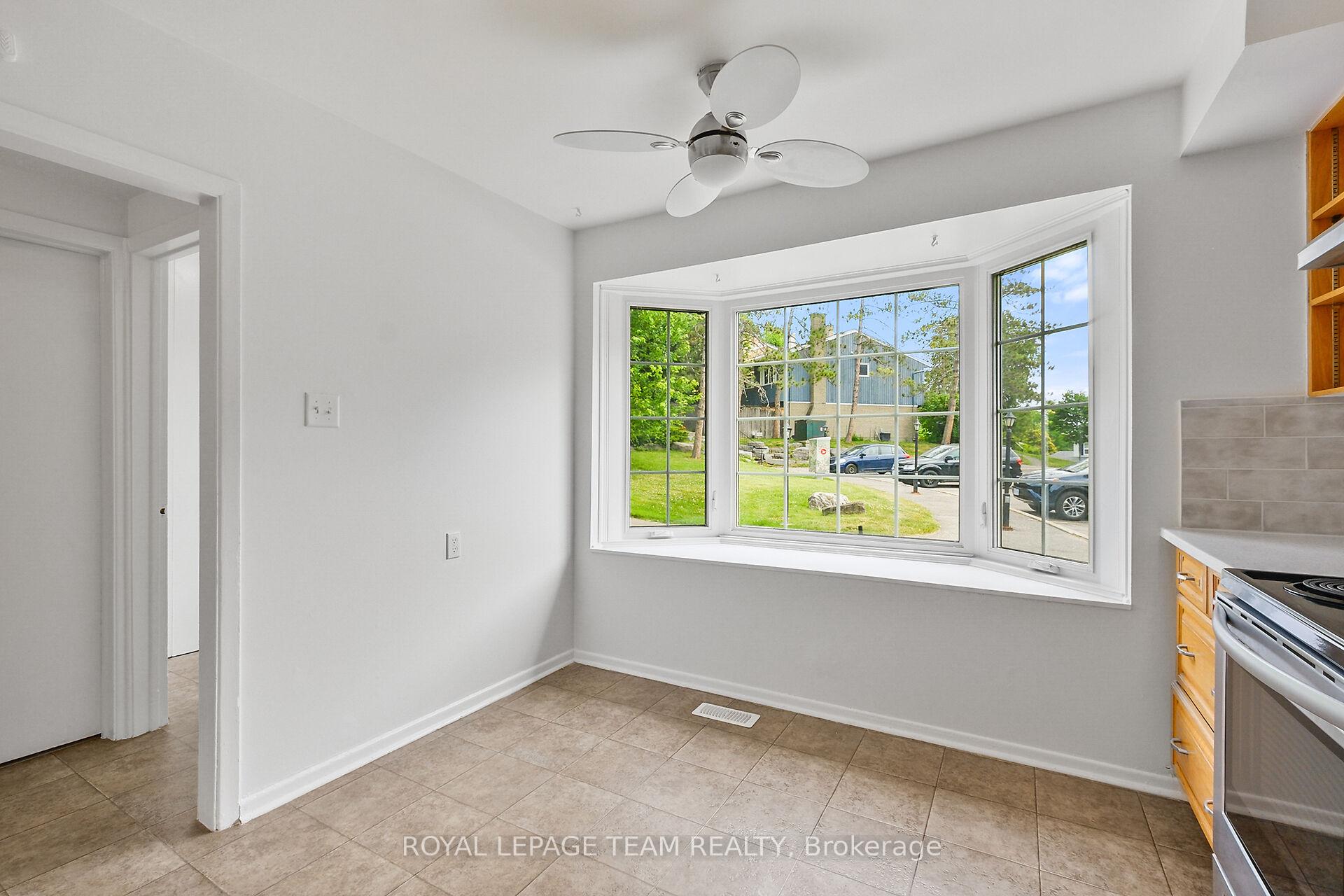 Photo 15 of 803 Provost Drive, Ottawa, Riverside Park South — HOMEH