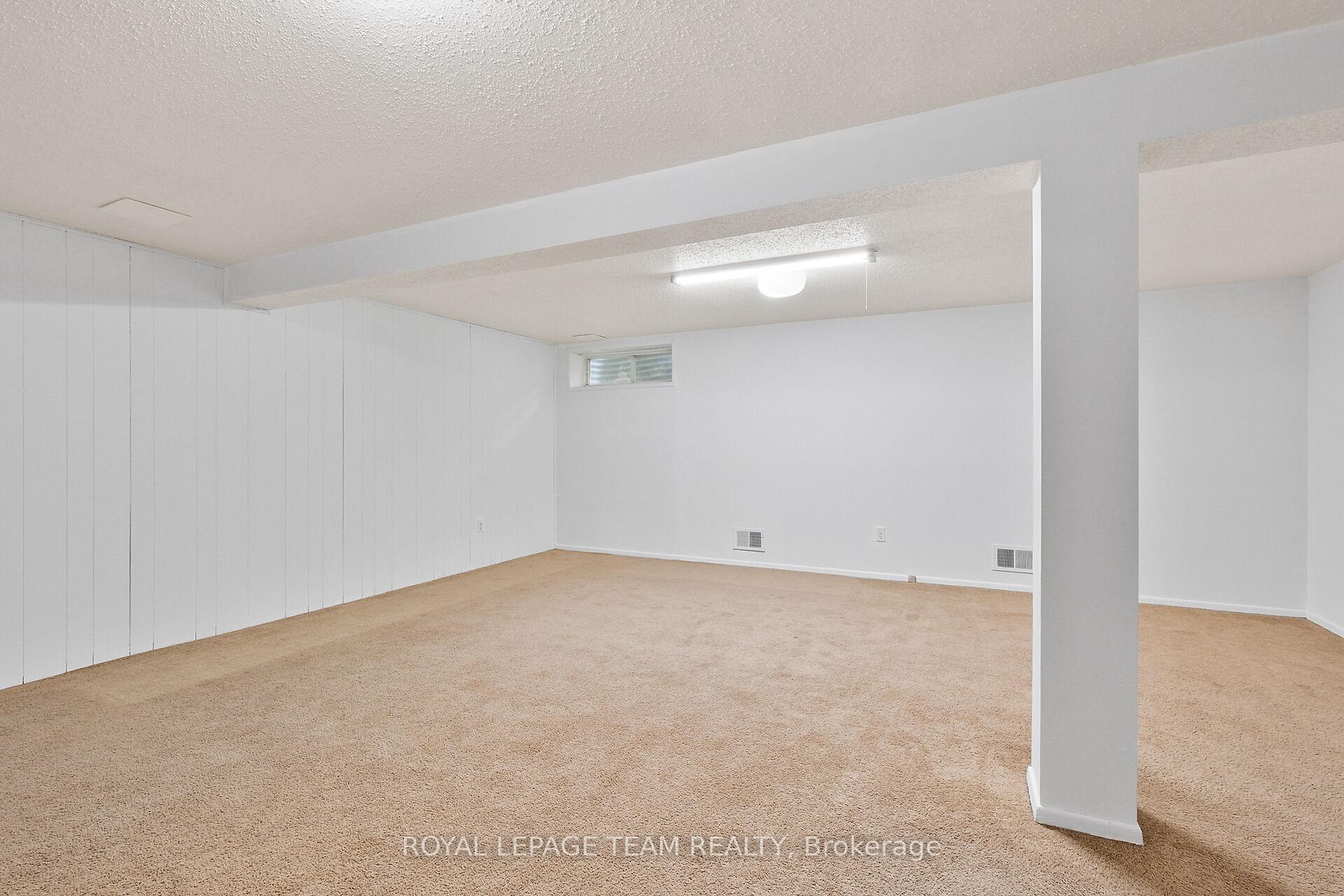 Photo 32 of 803 Provost Drive, Ottawa, Riverside Park South — HOMEH