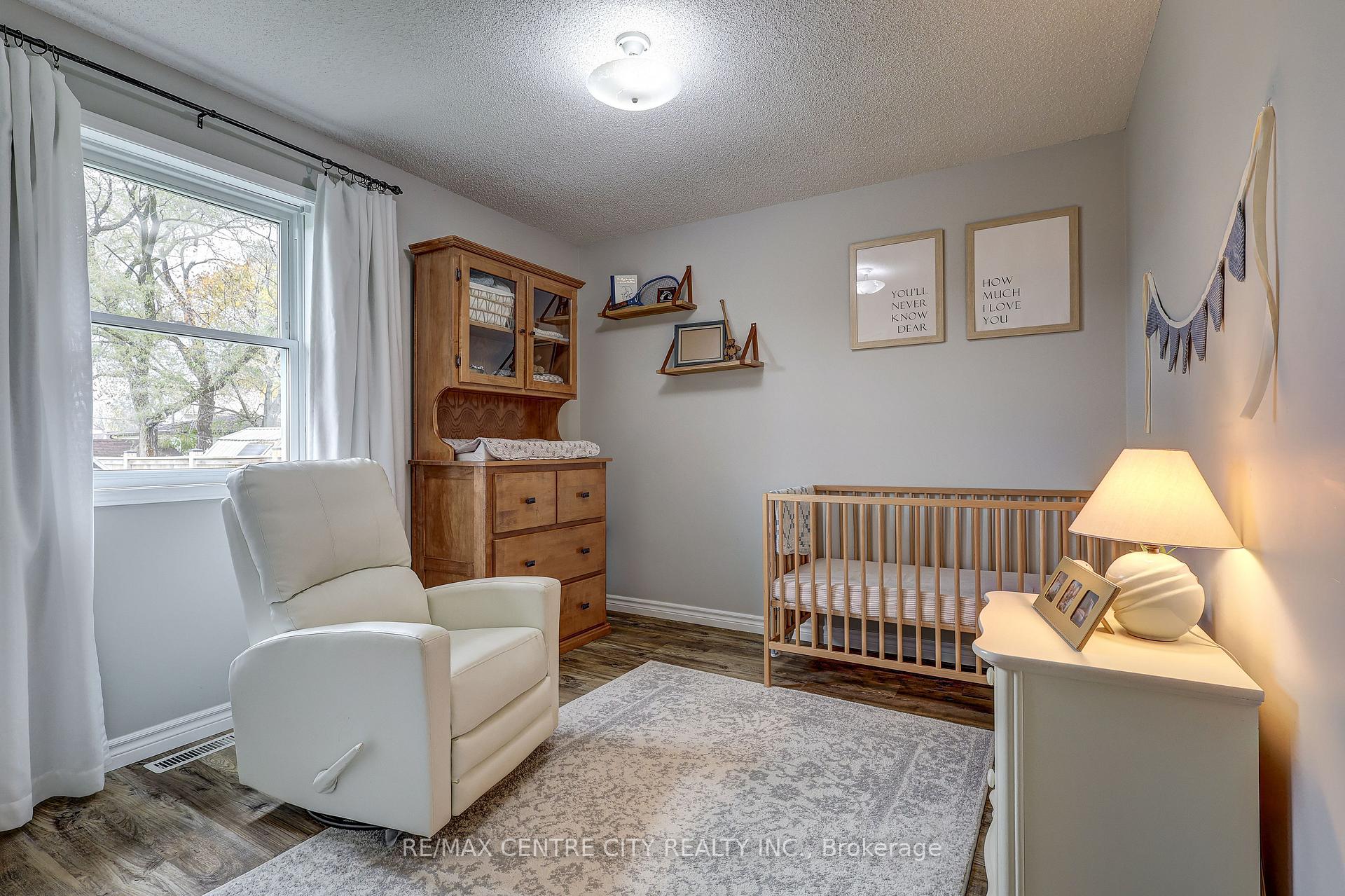 Photo 7 of 10 Cedar Street, Aylmer — HOMEH