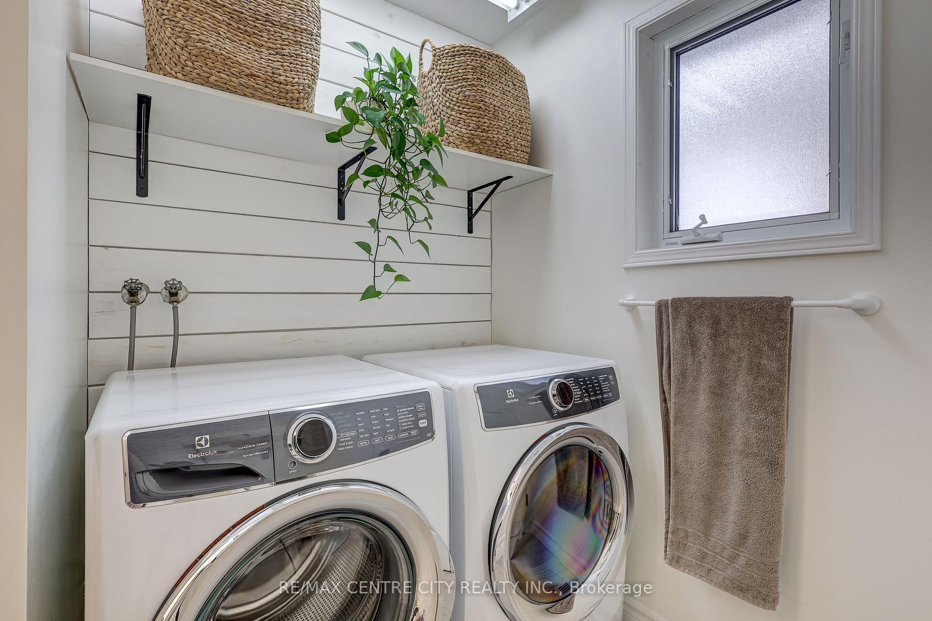 Photo 13 of 10 Cedar Street, Aylmer — HOMEH