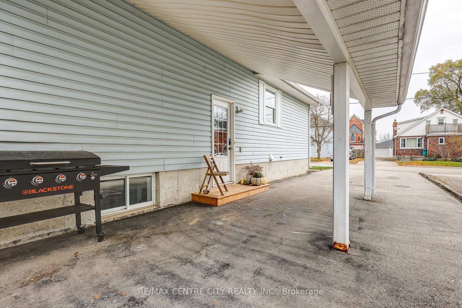 Photo 14 of 10 Cedar Street, Aylmer — HOMEH