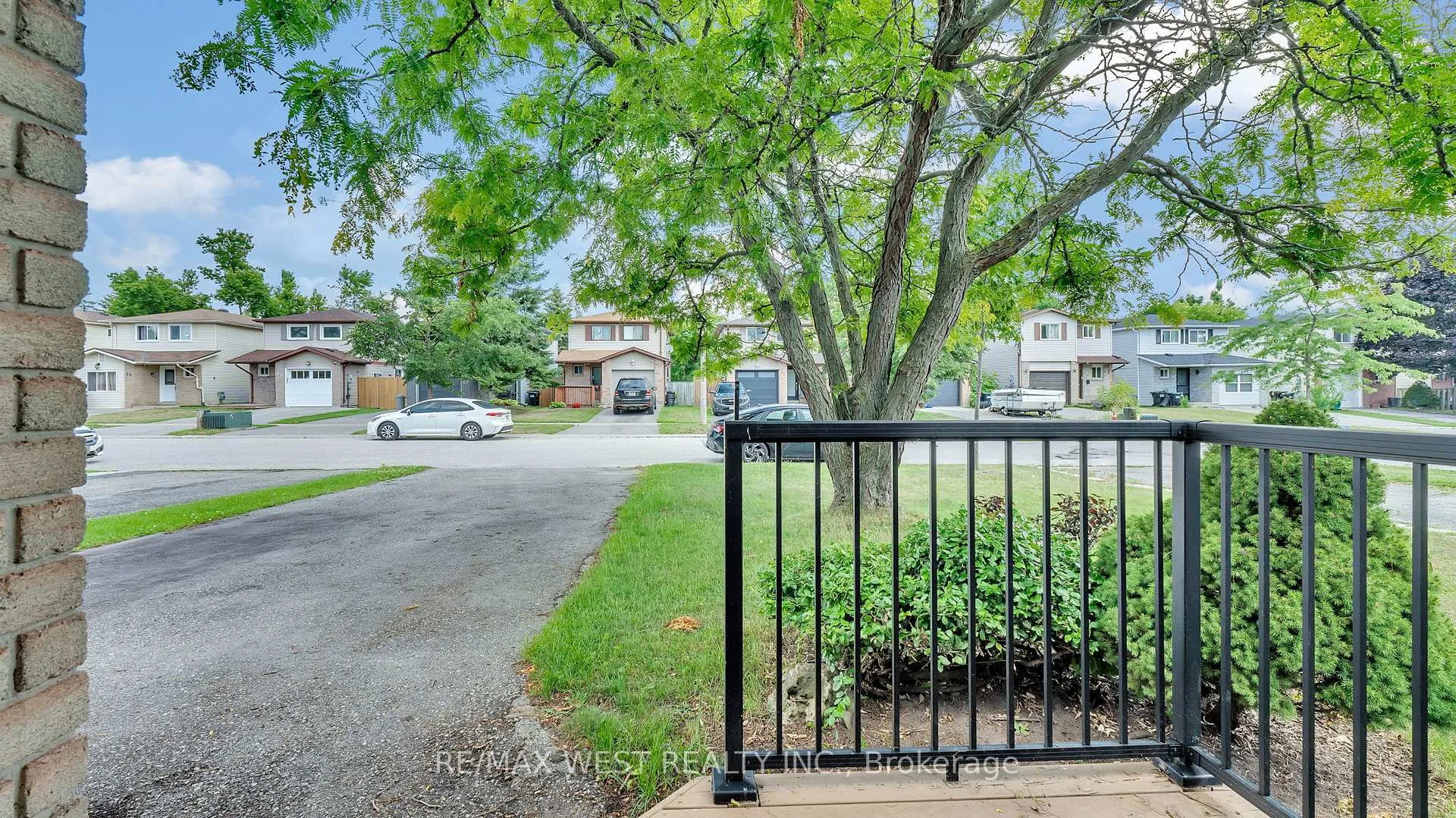 Photo 8 of 67 Corbett Drive, Barrie, Grove East — HOMEH