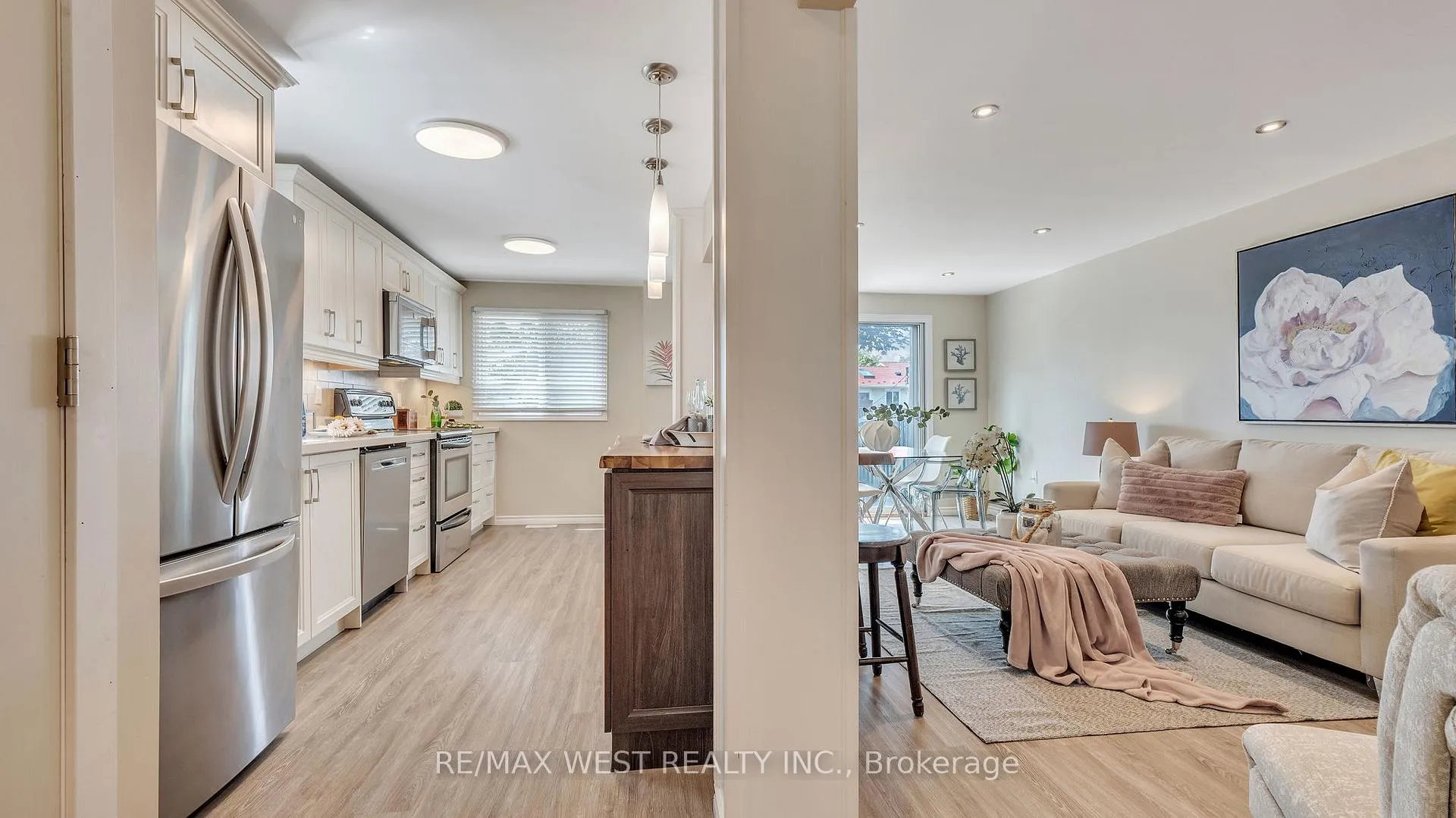 Photo 11 of 67 Corbett Drive, Barrie, Grove East — HOMEH