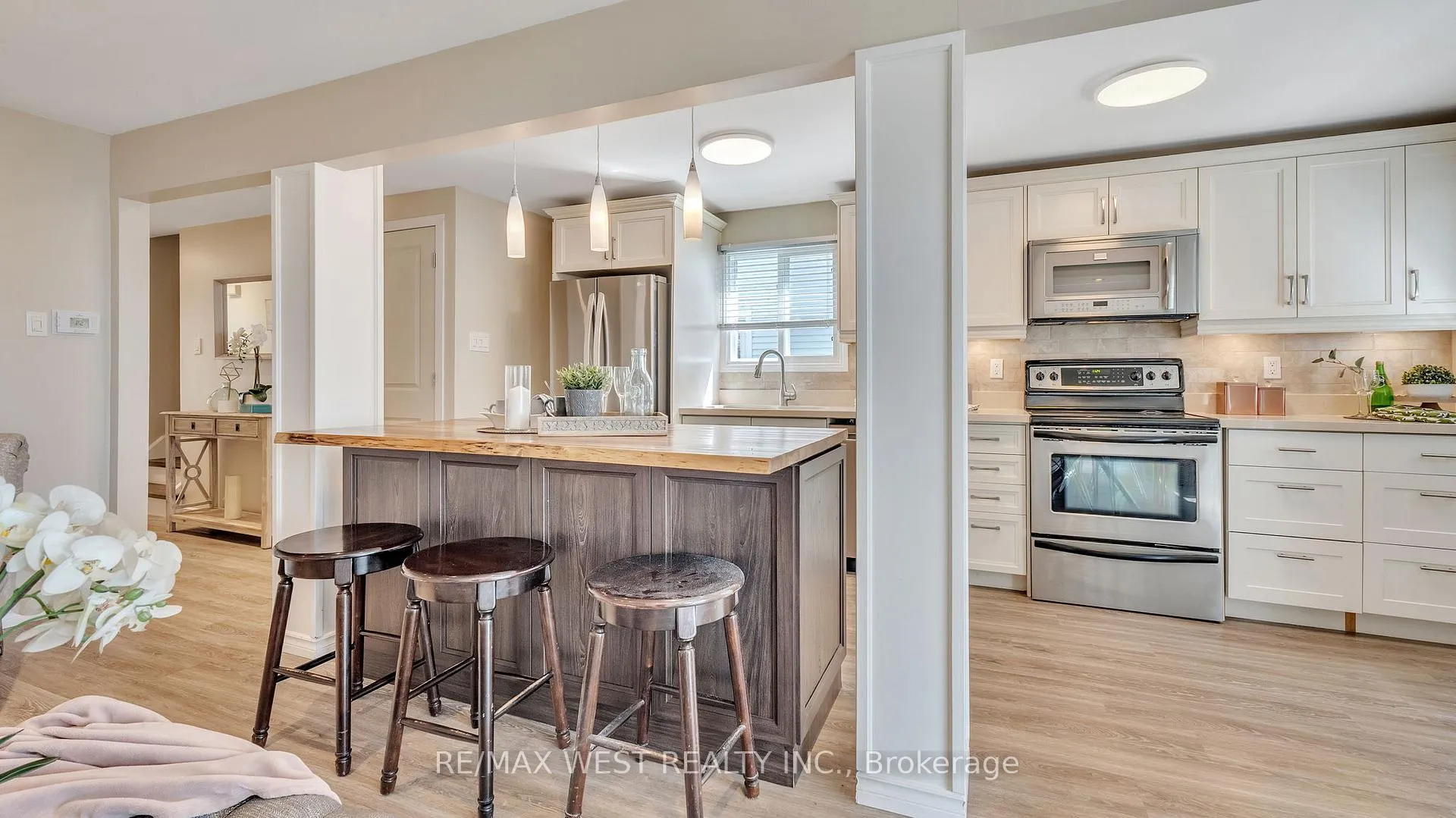 Photo 16 of 67 Corbett Drive, Barrie, Grove East — HOMEH
