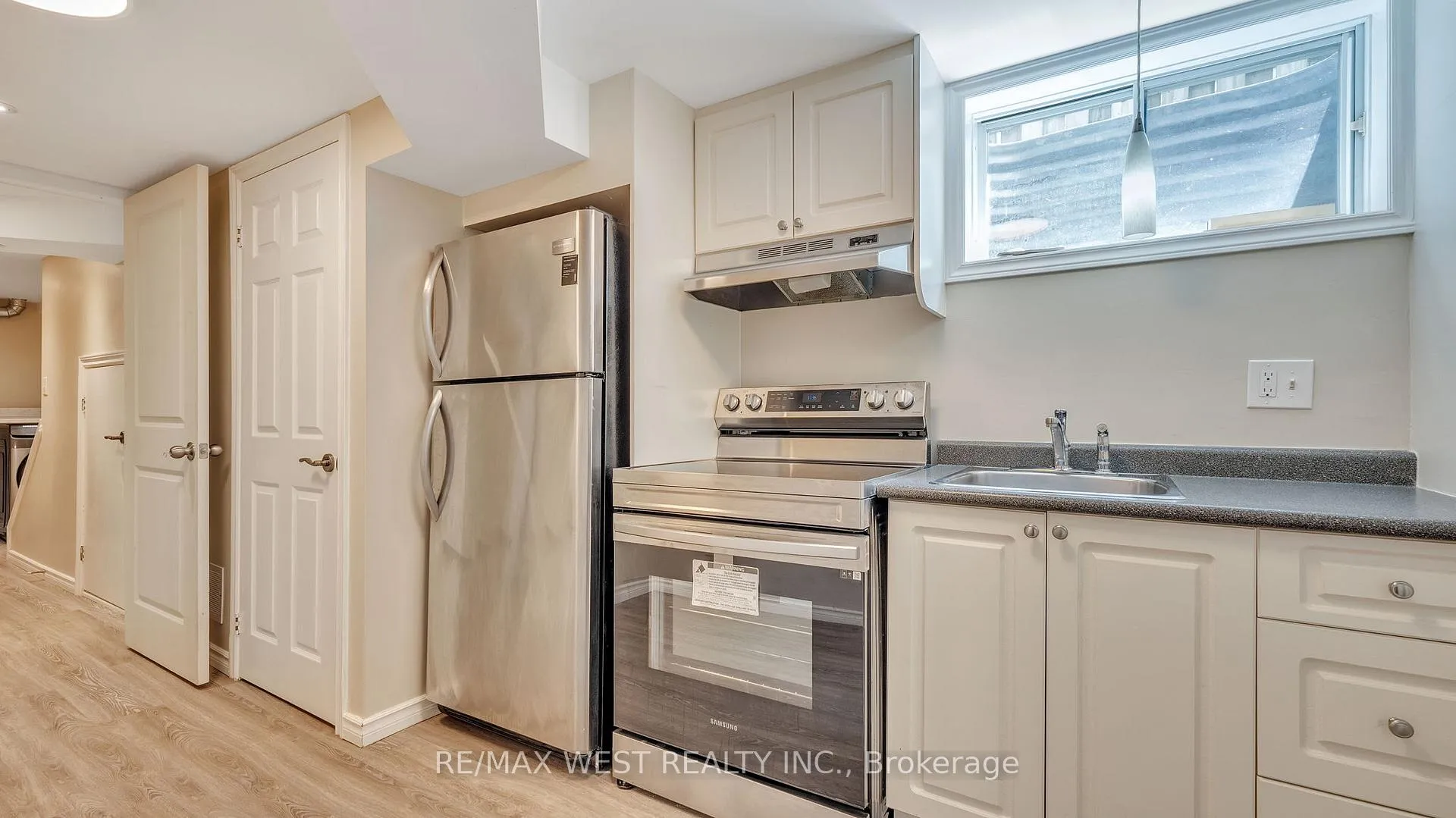 Photo 38 of 67 Corbett Drive, Barrie, Grove East — HOMEH