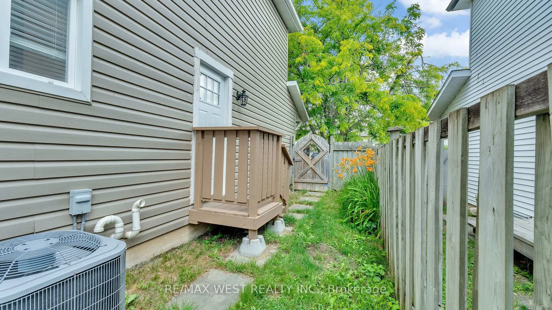 Photo 43 of 67 Corbett Drive, Barrie, Grove East — HOMEH