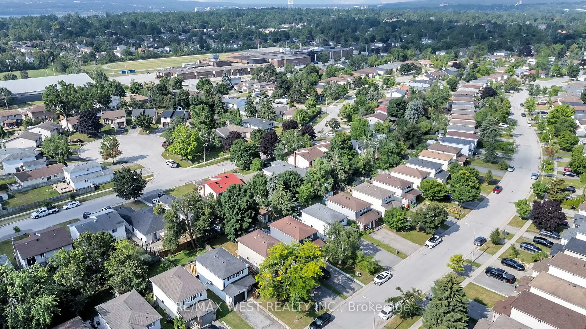 Photo 49 of 67 Corbett Drive, Barrie, Grove East — HOMEH