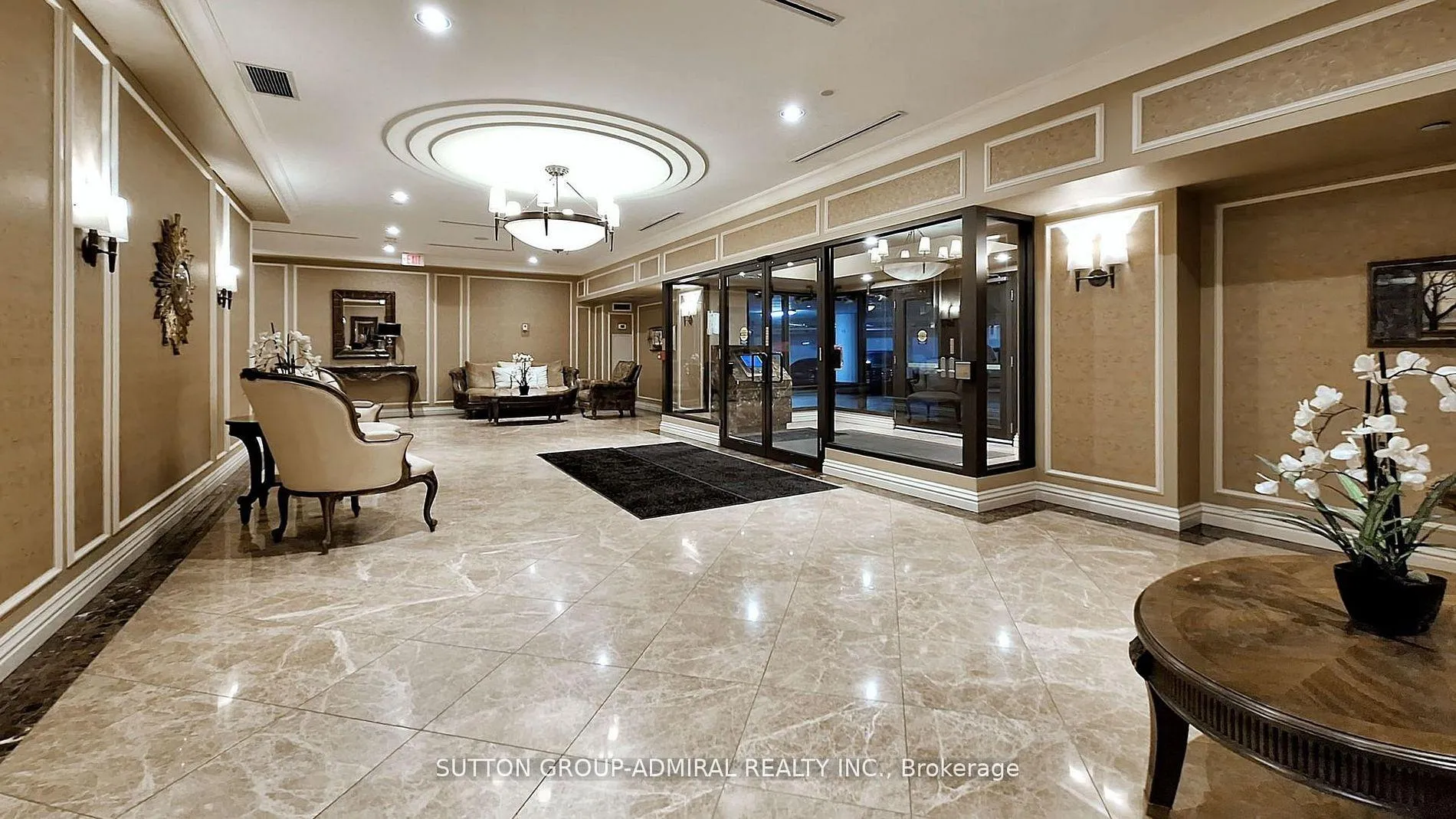 Photo 6 of Unit 511, 9235 Jane Street, Vaughan, Maple — HOMEH