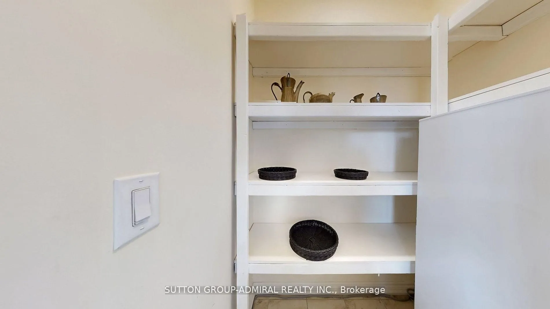 Photo 19 of Unit 511, 9235 Jane Street, Vaughan, Maple — HOMEH