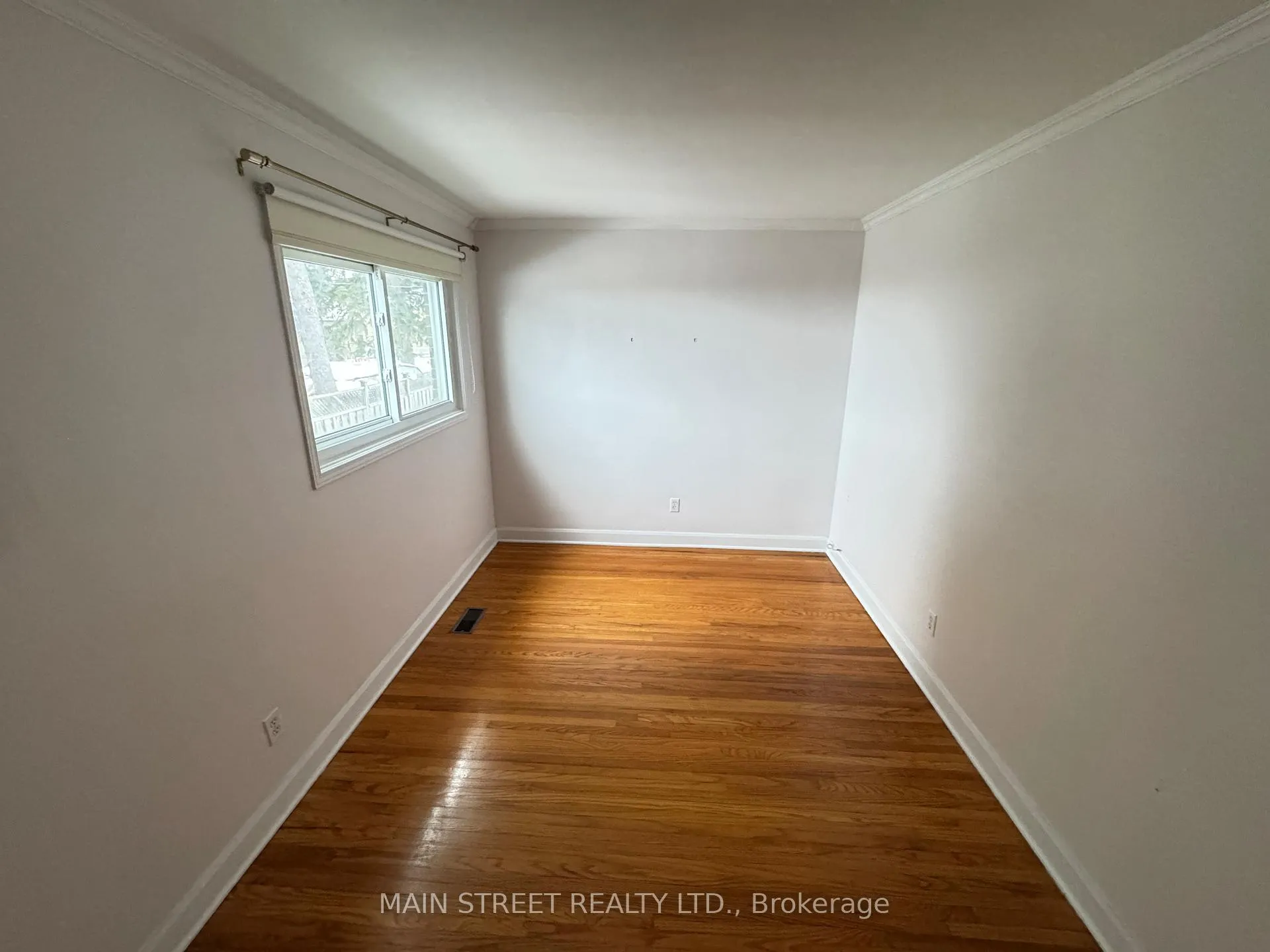 Photo 9 of 57 Dunning Avenue, Aurora, Aurora Village — HOMEH