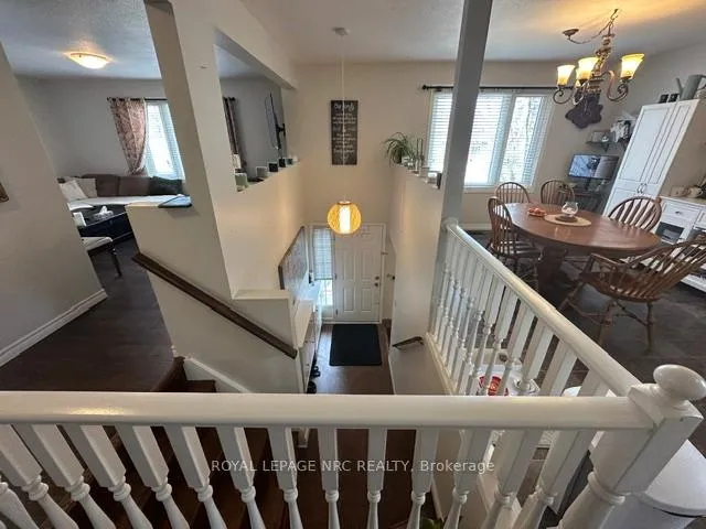Photo 6 of 7712 Charnwood Avenue, Niagara Falls, West Wood — HOMEH
