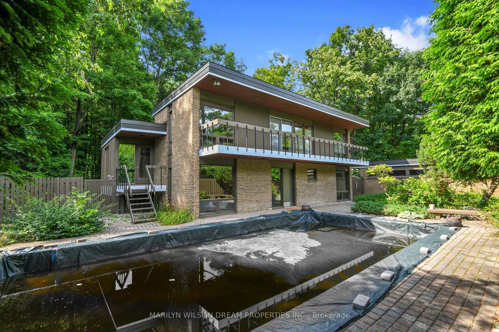 Photo 2 of 36 Wick Crescent, Ottawa, Rothwell Heights — HOMEH