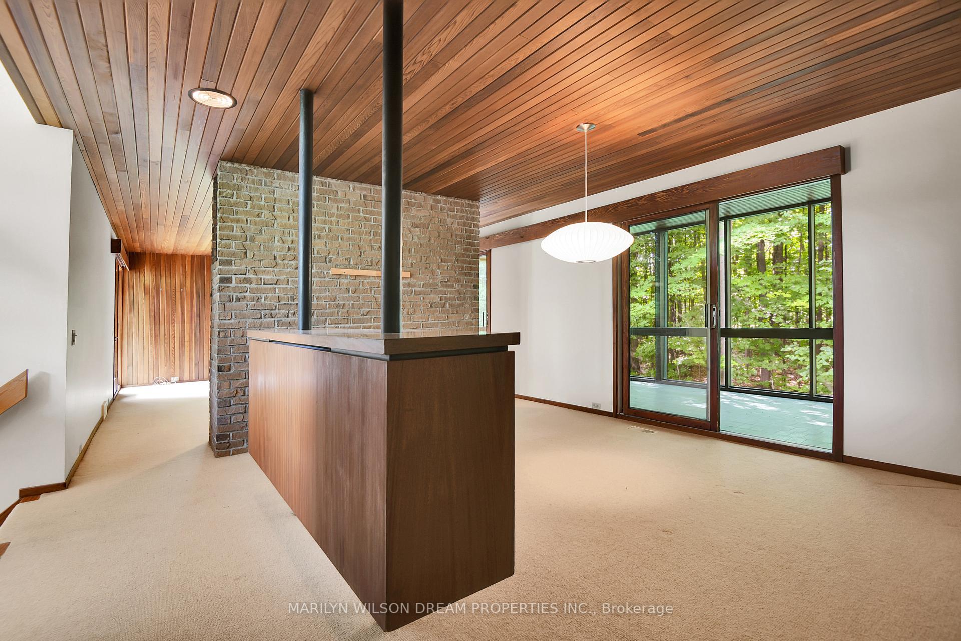 Photo 17 of 36 Wick Crescent, Ottawa, Rothwell Heights — HOMEH