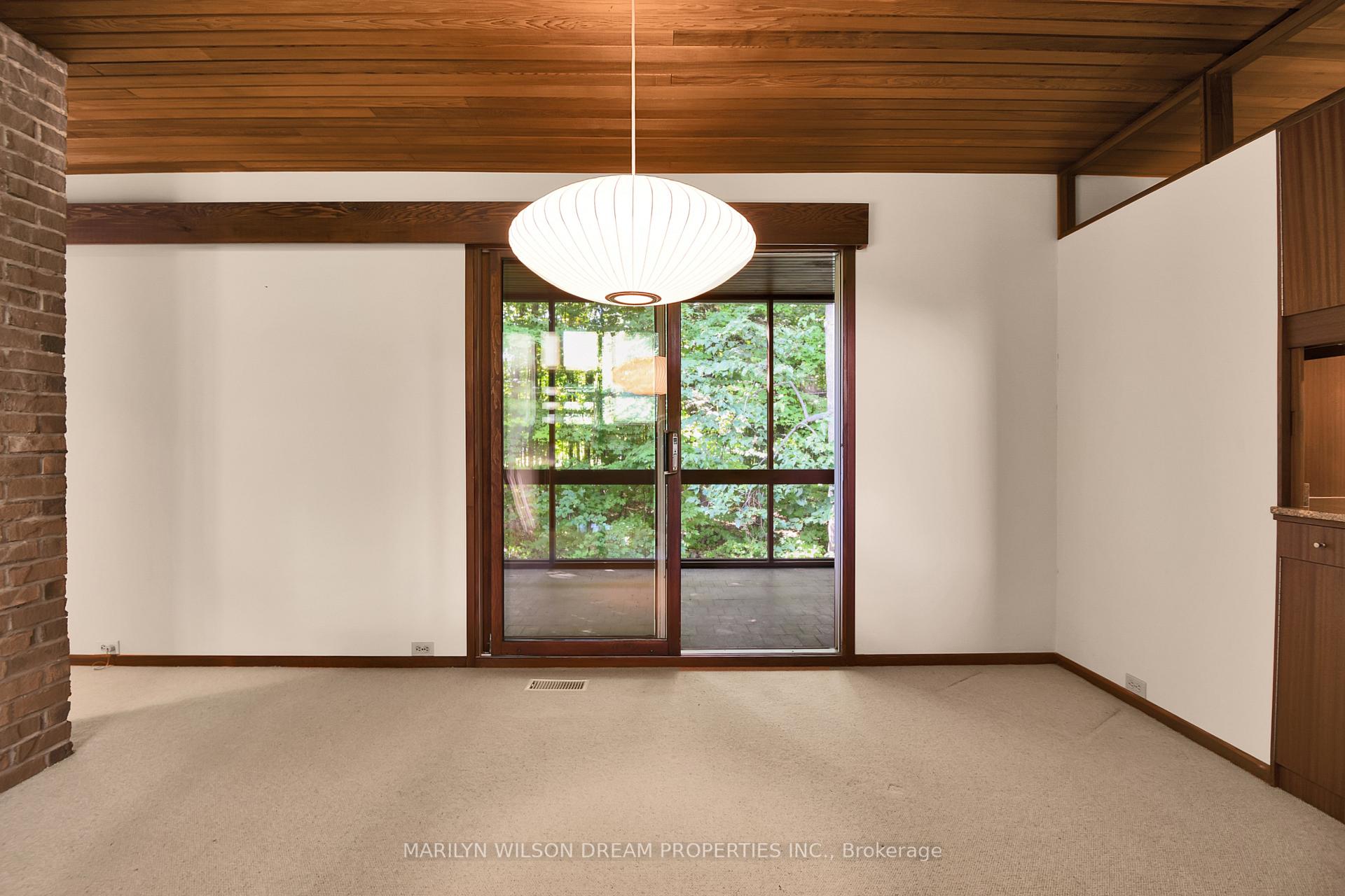 Photo 20 of 36 Wick Crescent, Ottawa, Rothwell Heights — HOMEH