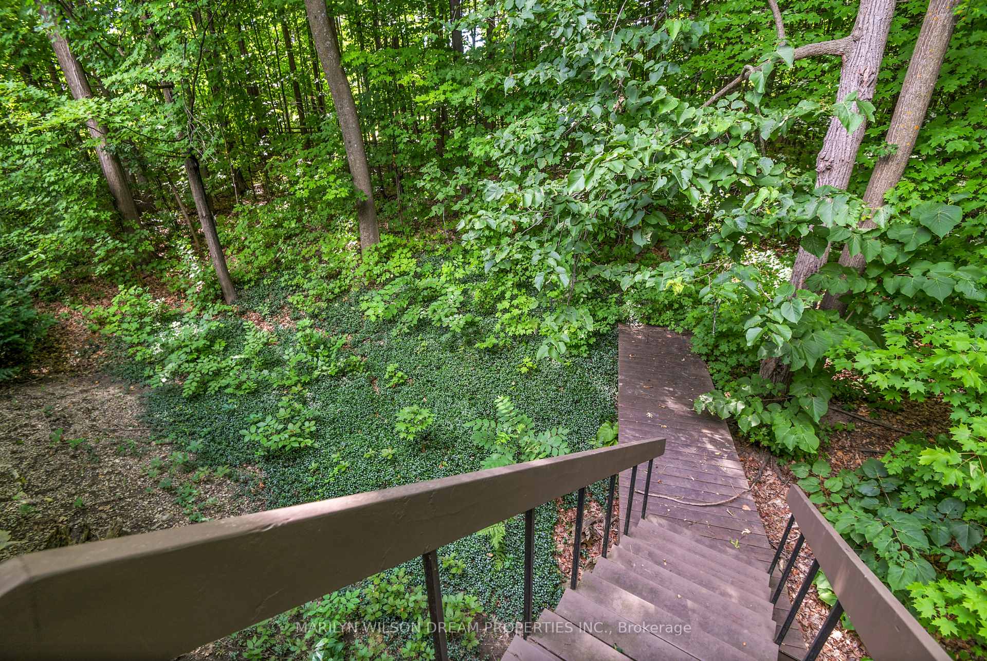 Photo 22 of 36 Wick Crescent, Ottawa, Rothwell Heights — HOMEH