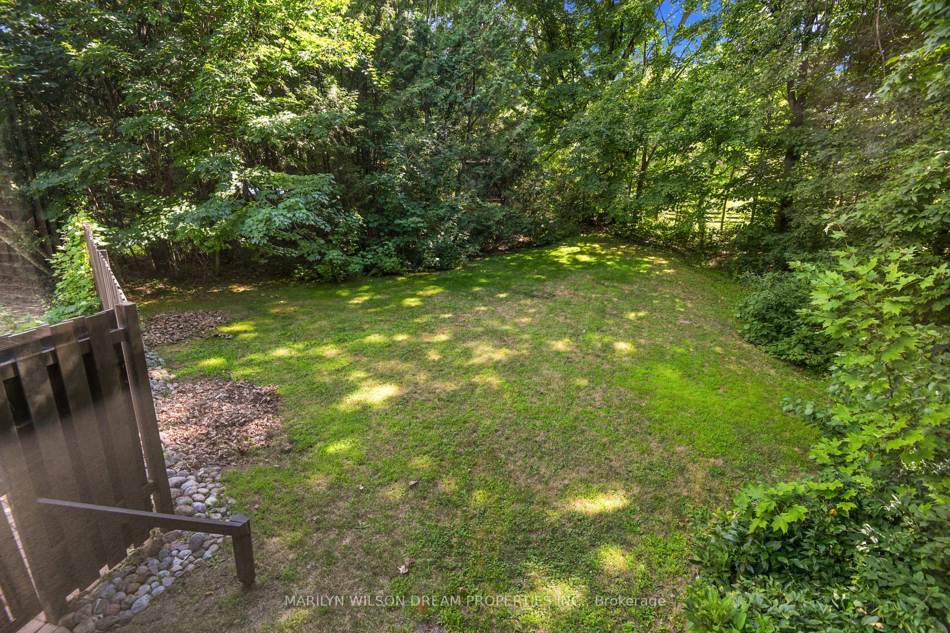 Photo 33 of 36 Wick Crescent, Ottawa, Rothwell Heights — HOMEH