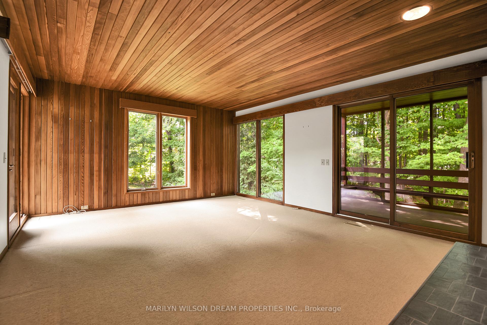 Photo 24 of 36 Wick Crescent, Ottawa, Rothwell Heights — HOMEH