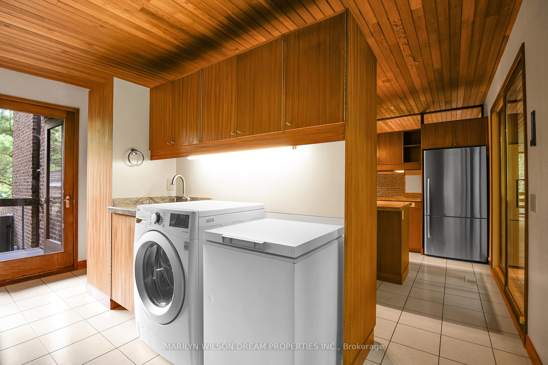 Photo 31 of 36 Wick Crescent, Ottawa, Rothwell Heights — HOMEH