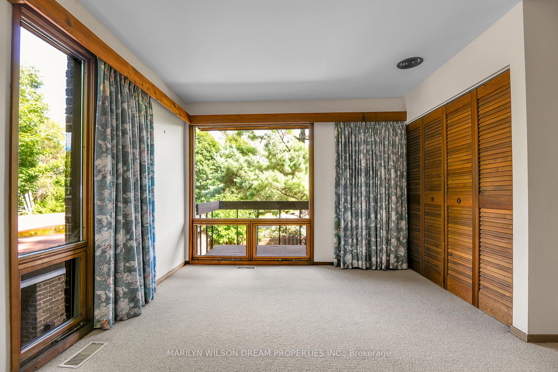 Photo 41 of 36 Wick Crescent, Ottawa, Rothwell Heights — HOMEH