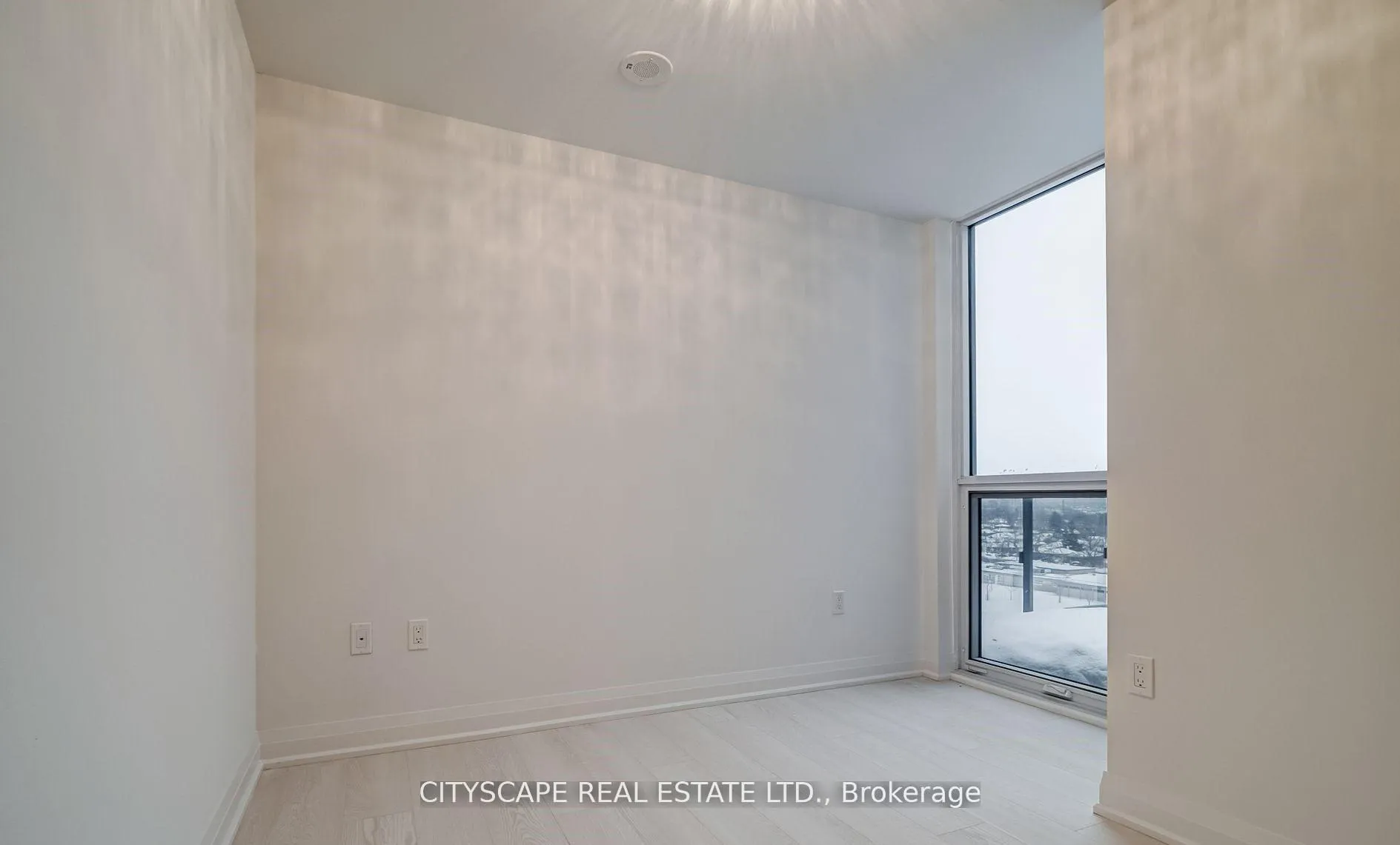Photo 5 of Unit 1007, 10 Gibbs Road, Etobicoke, Islington-City Centre West — HOMEH