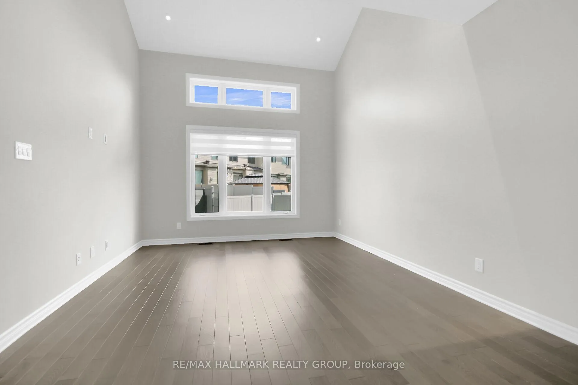 Photo 10 of 170 Wabikon Crescent, Ottawa, Blossom Park/Kemp Park/Findlay Creek — HOMEH